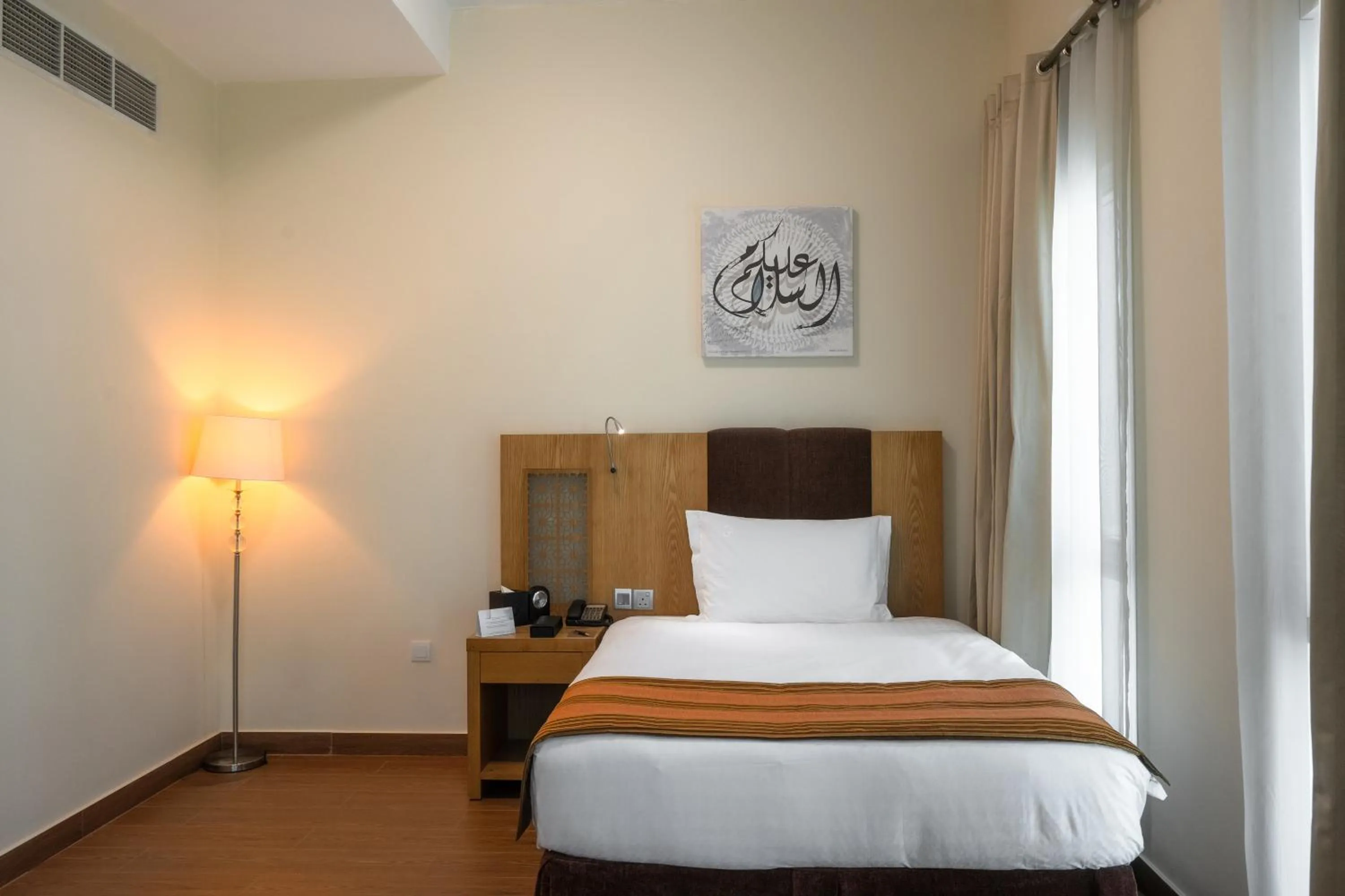 Bed in Tamani Marina Hotel & Apartments