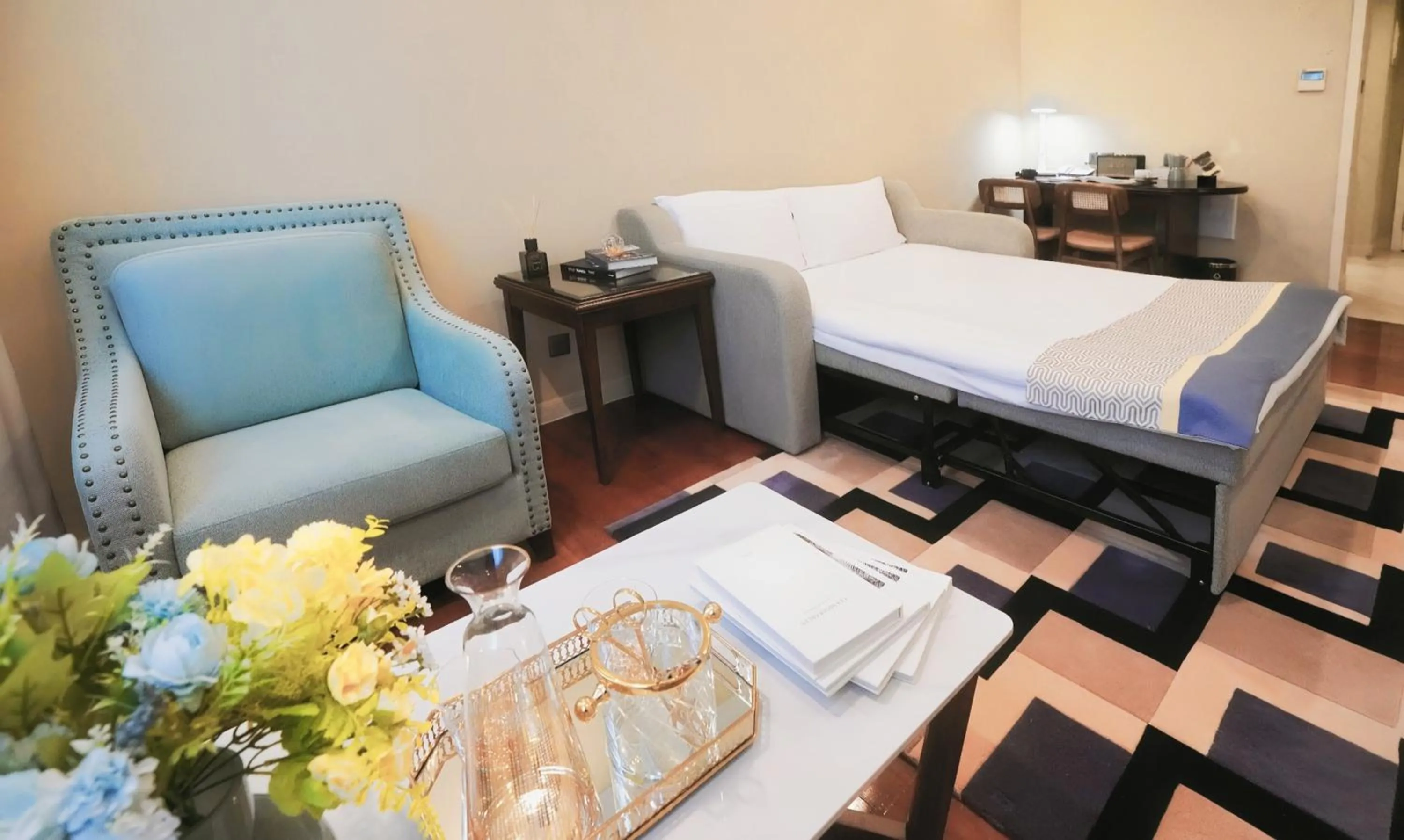 Bed in Green Court Residence City Center, Shanghai