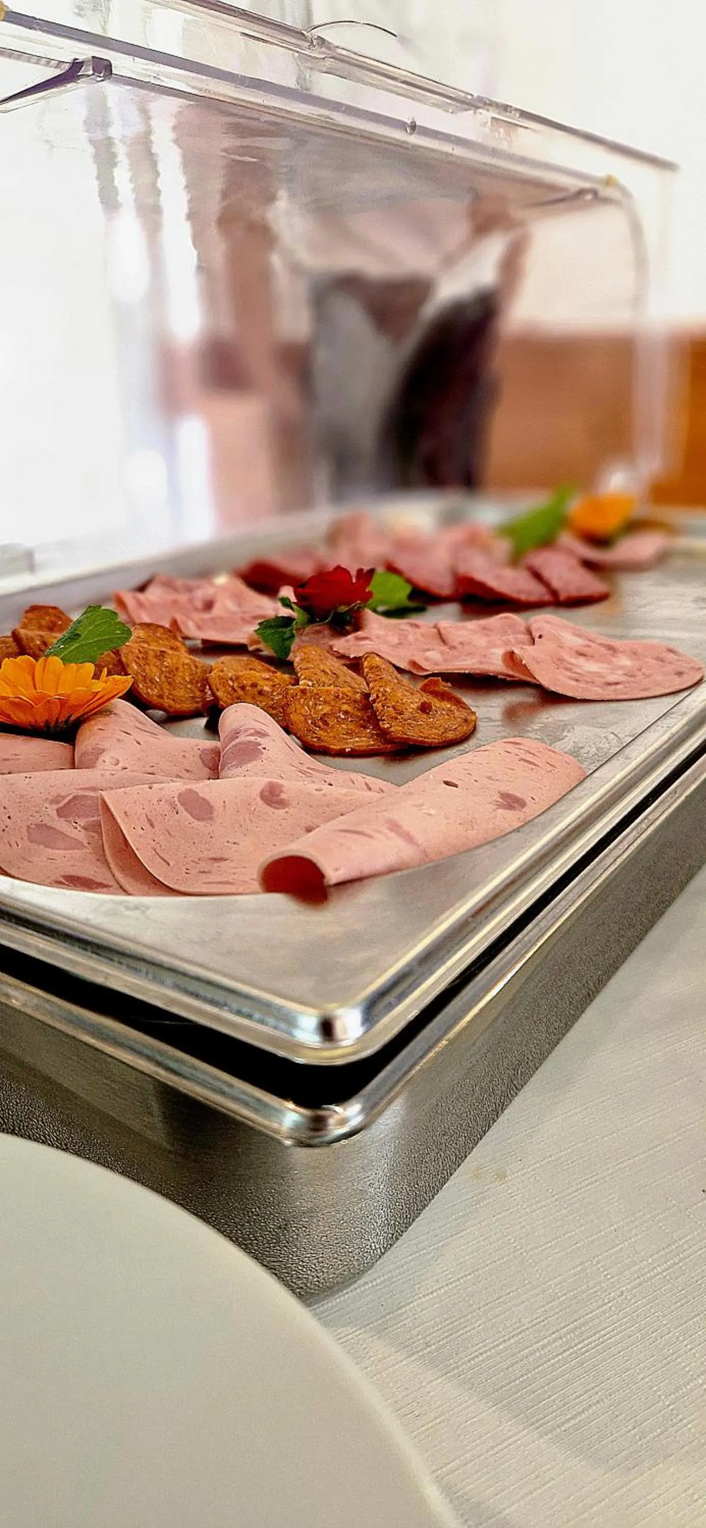 Buffet breakfast in PSZ Hotel Beach Földvár