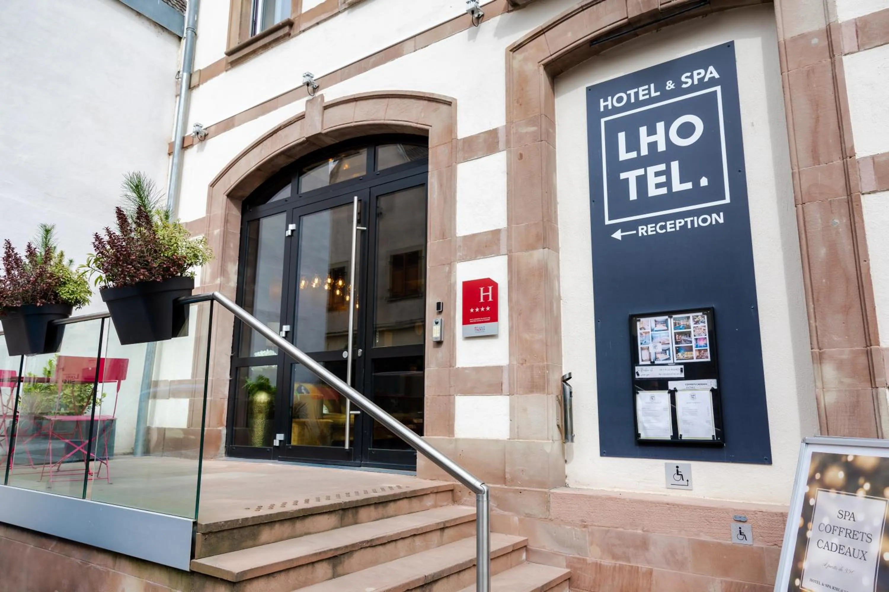 L' Hôtel & Spa Ribeauville- Haut-Koenigsbourg