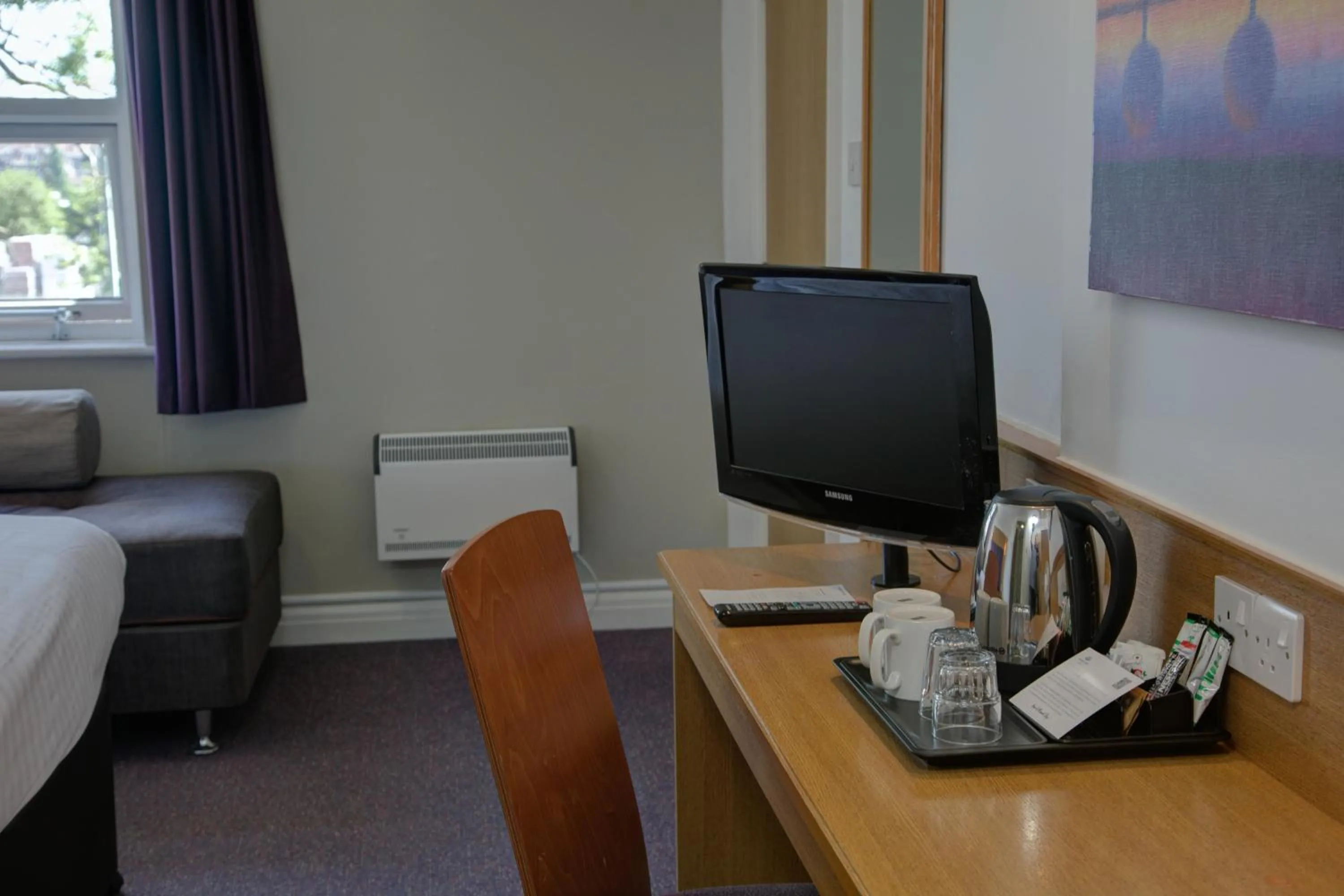 TV and multimedia, Bed in Embassy Hotel, Gateshead Newcastle, Sure Hotel Collection by Best Western