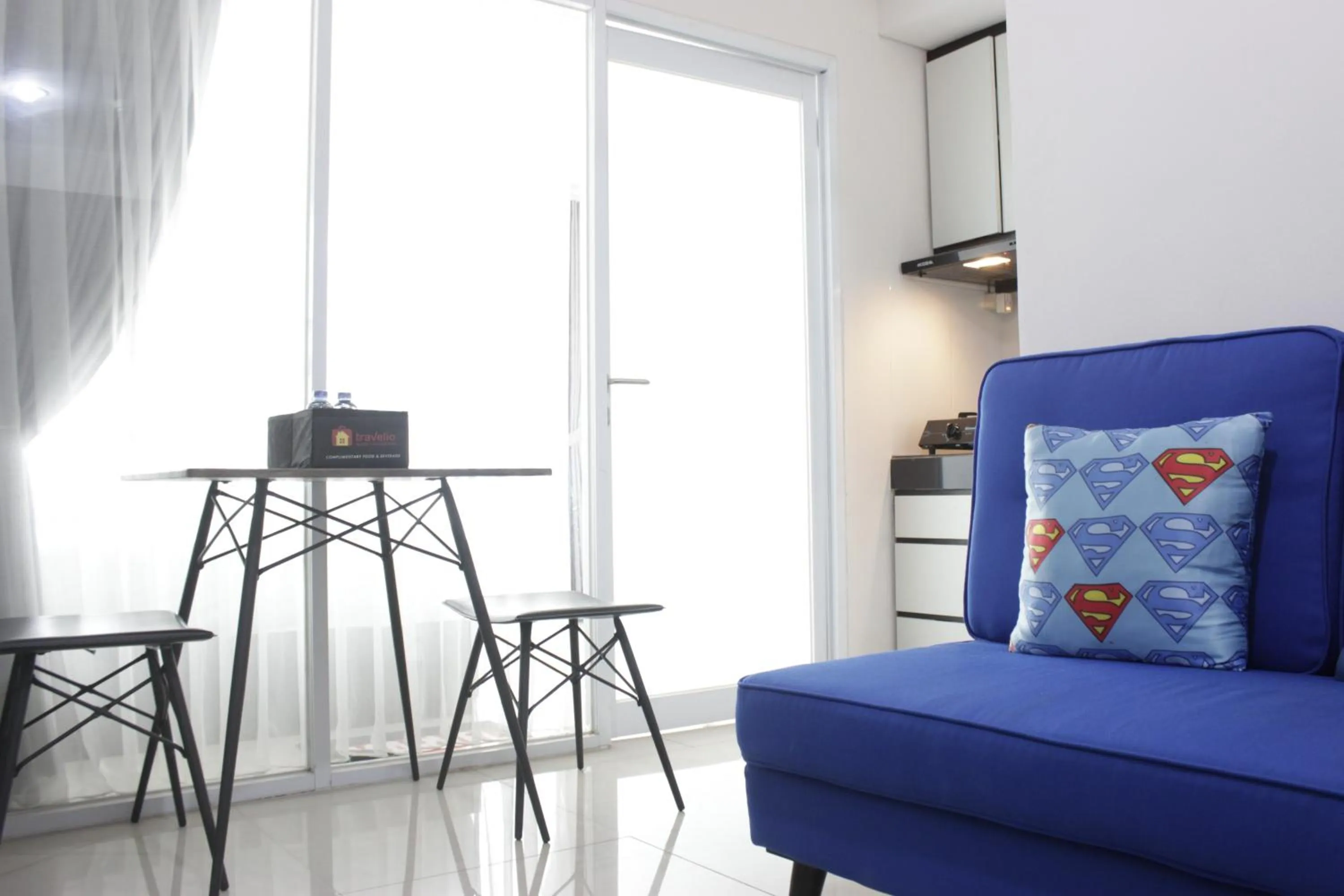 Artistic 1BR Apartment at Gateway Pasteur near Exit Toll Pasteur By Travelio
