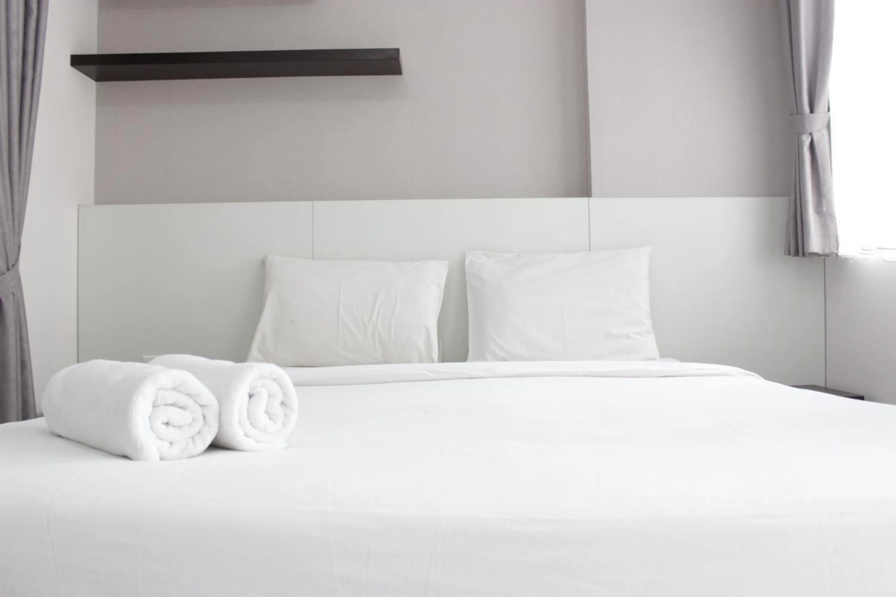 Bedroom, Bed in Artistic 1BR Apartment at Gateway Pasteur near Exit Toll Pasteur By Travelio