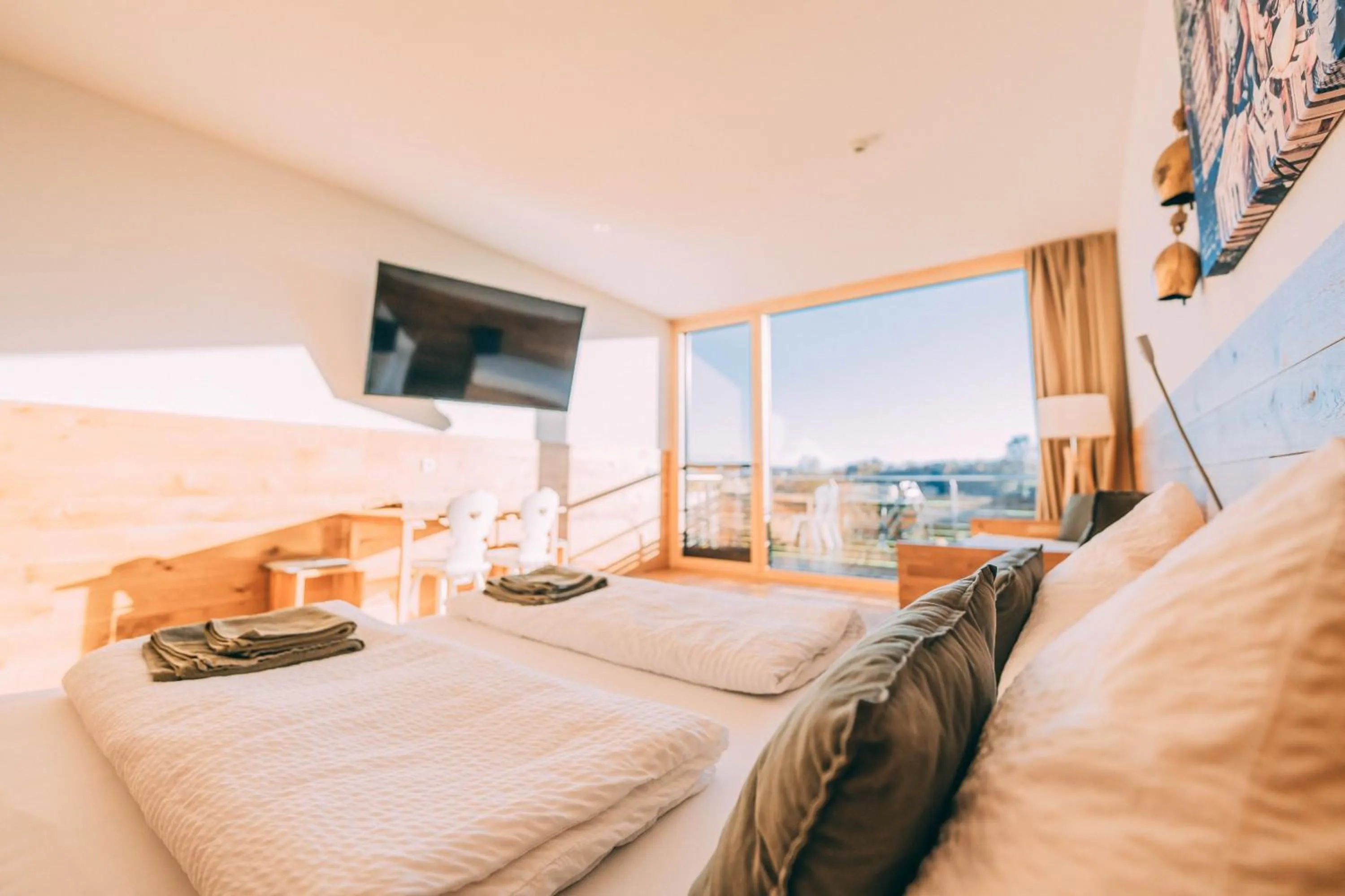 Photo of the whole room, Bed in Gut Hügle Erlebnishof & Spa