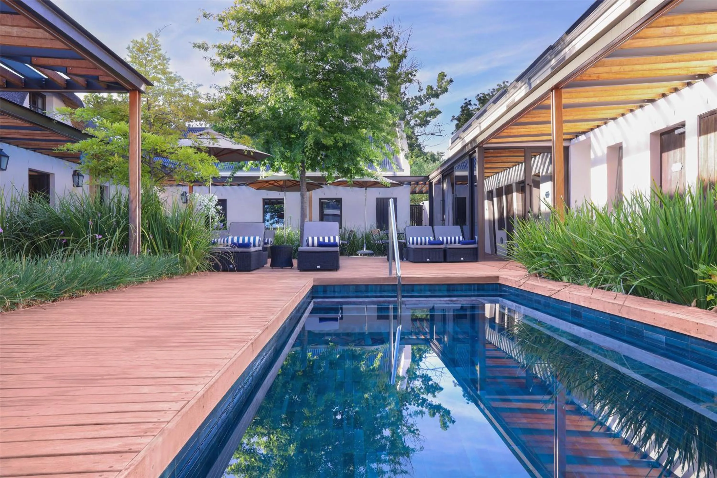 Property building in Southern Sun de Wagen