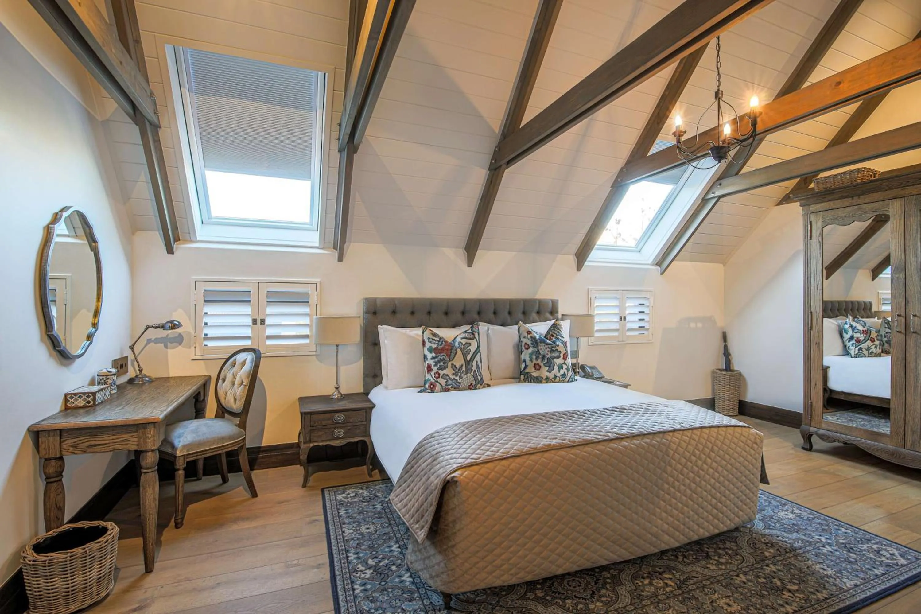 Photo of the whole room, Bed in Southern Sun de Wagen