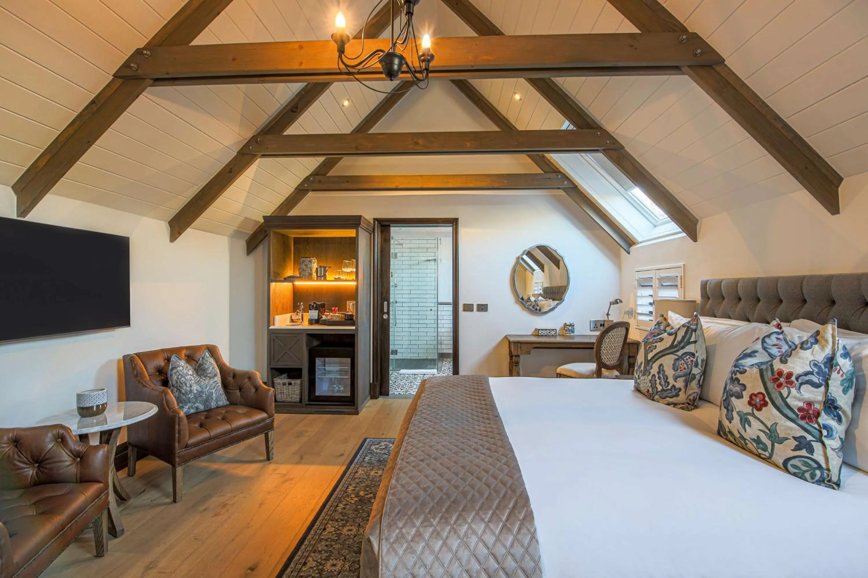 Photo of the whole room, Bed in Southern Sun de Wagen