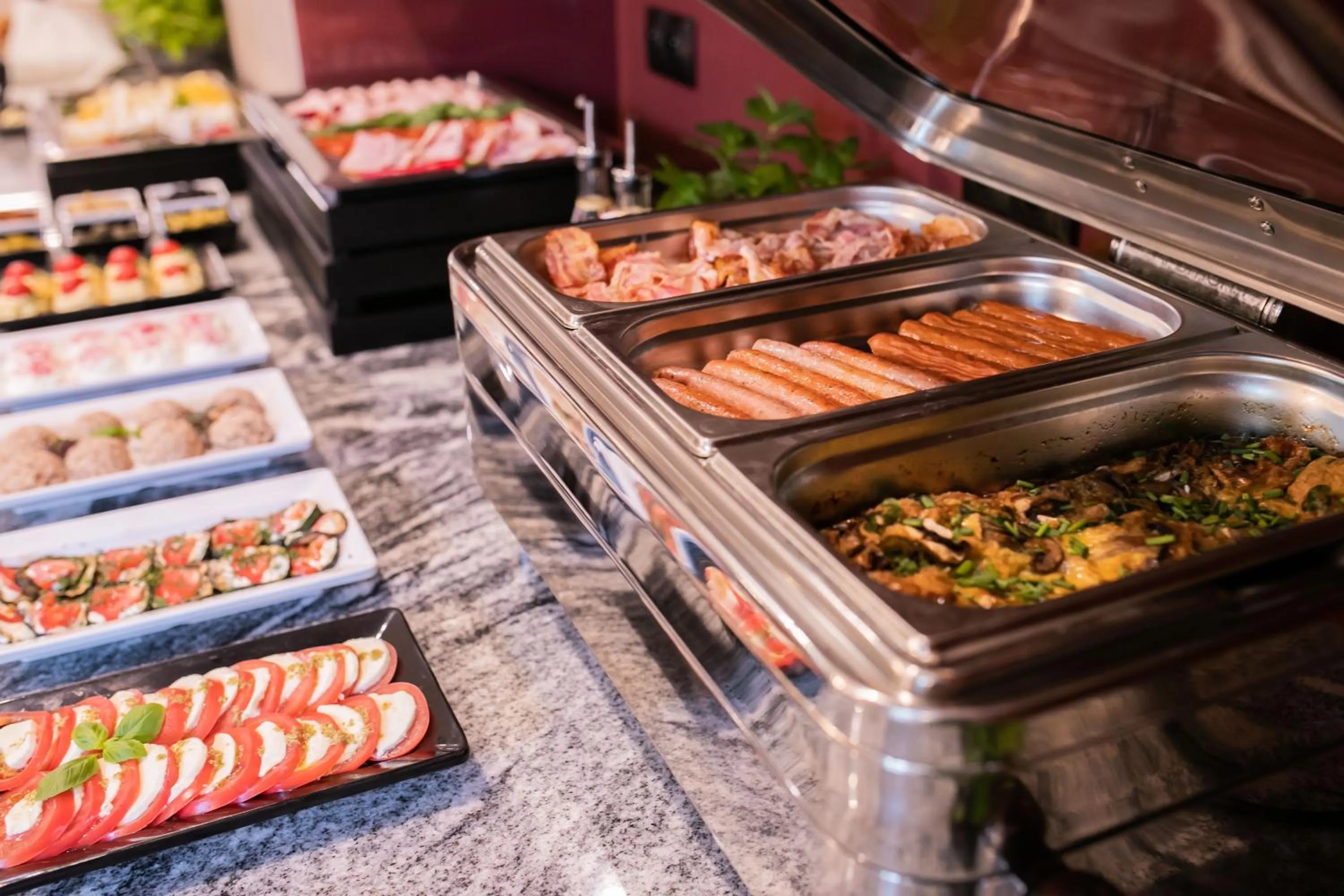 Food in Hotel Vesper House