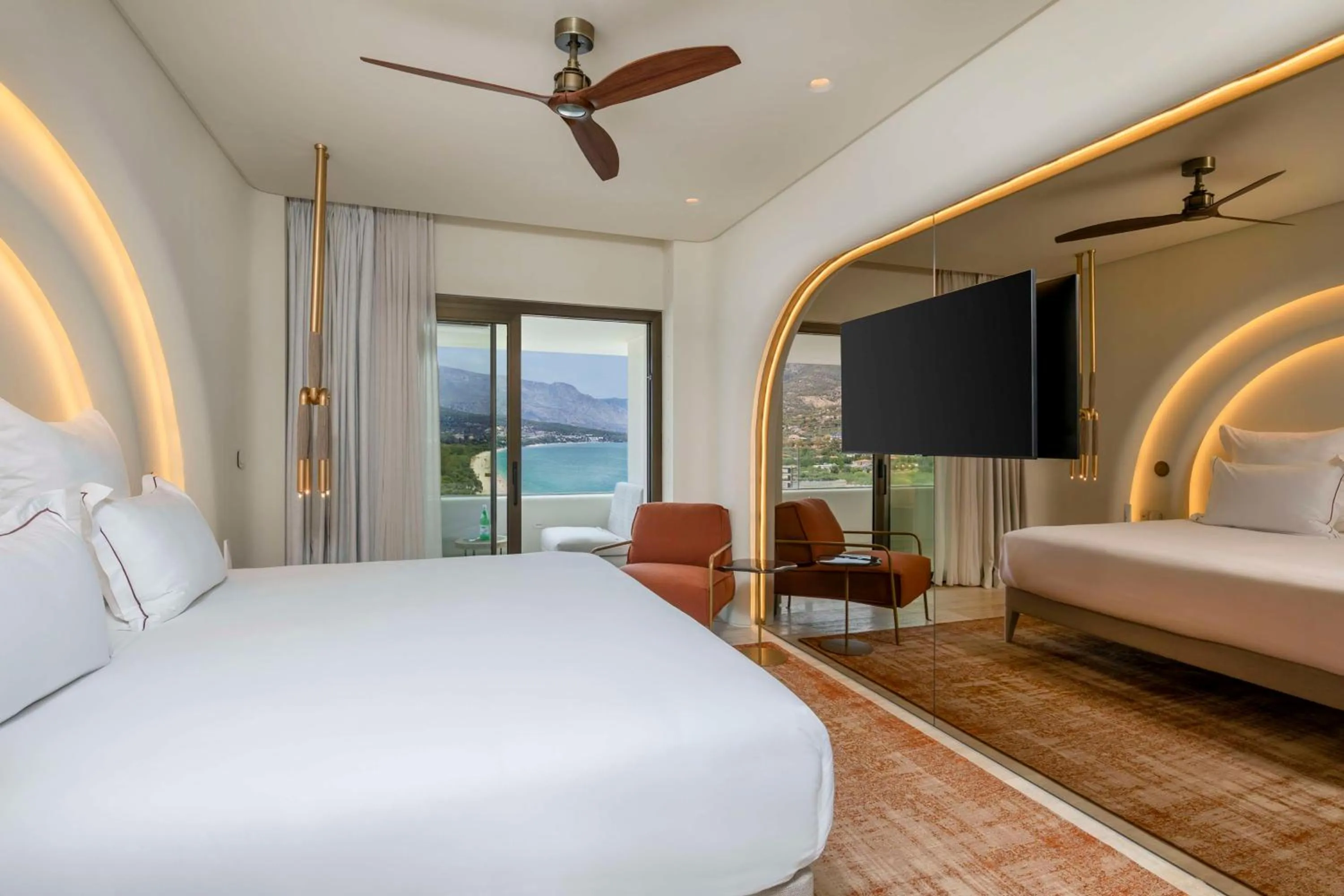 Bed in Isla Brown Corinthia Resort & Spa, a member of Brown Hotels