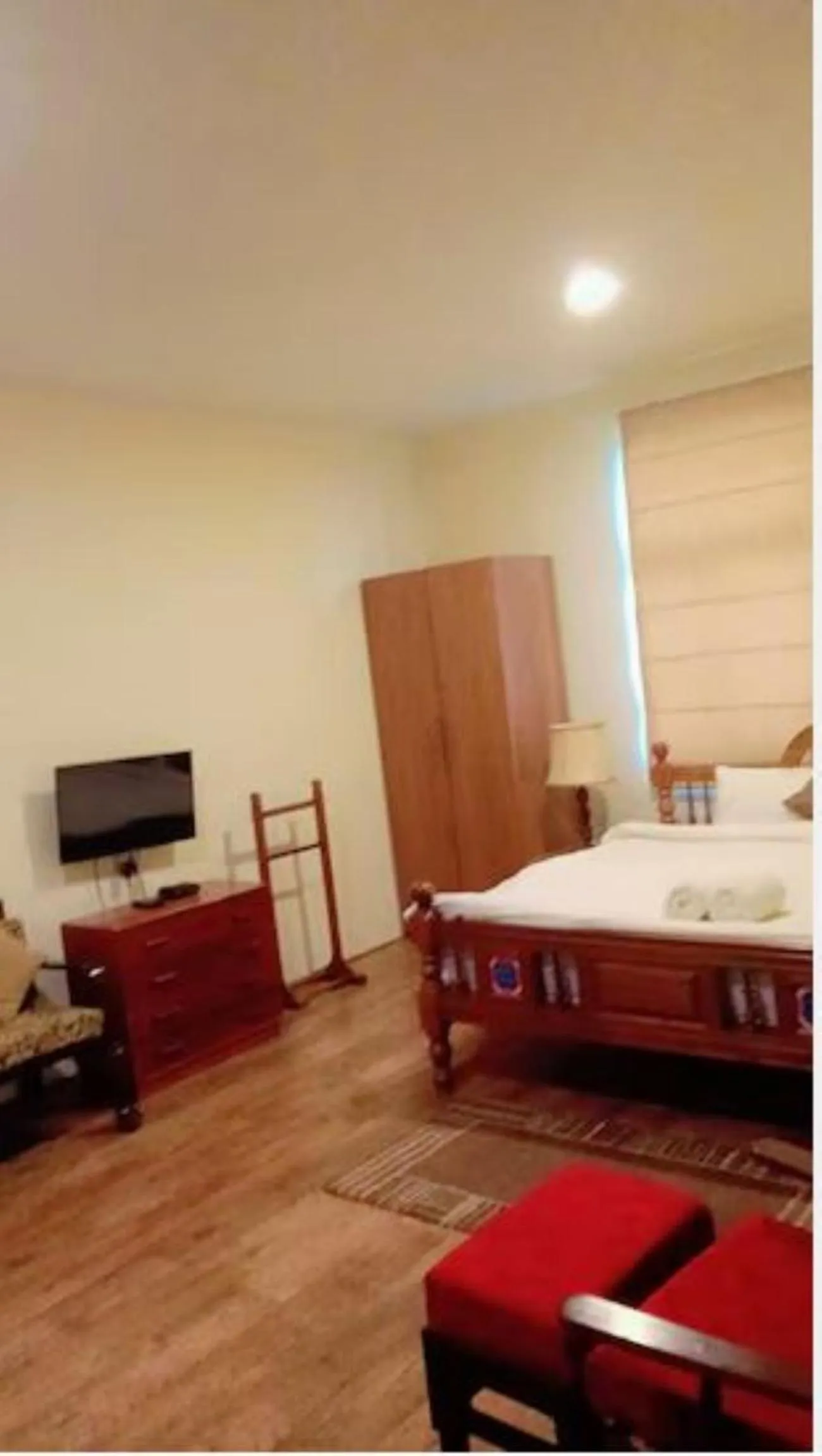 Bedroom, Bed in Onondaga Kodaikanal