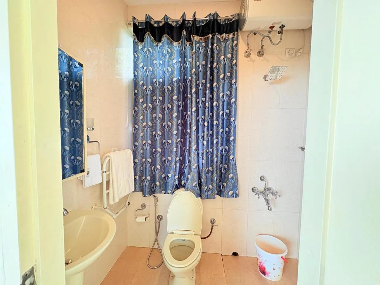 Bathroom in Onondaga Kodaikanal