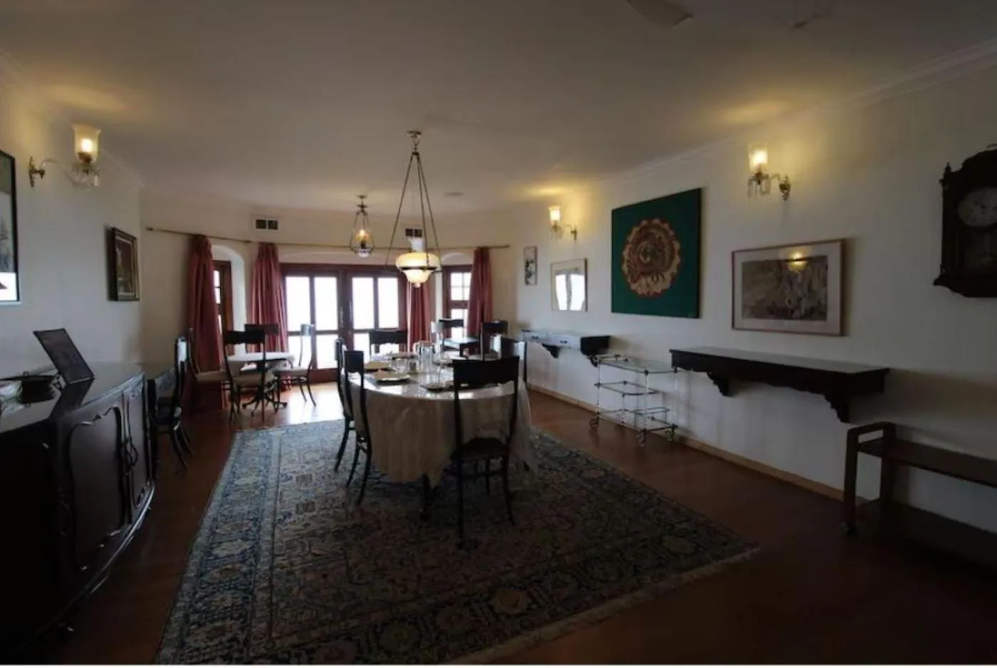 Living room in Onondaga Kodaikanal