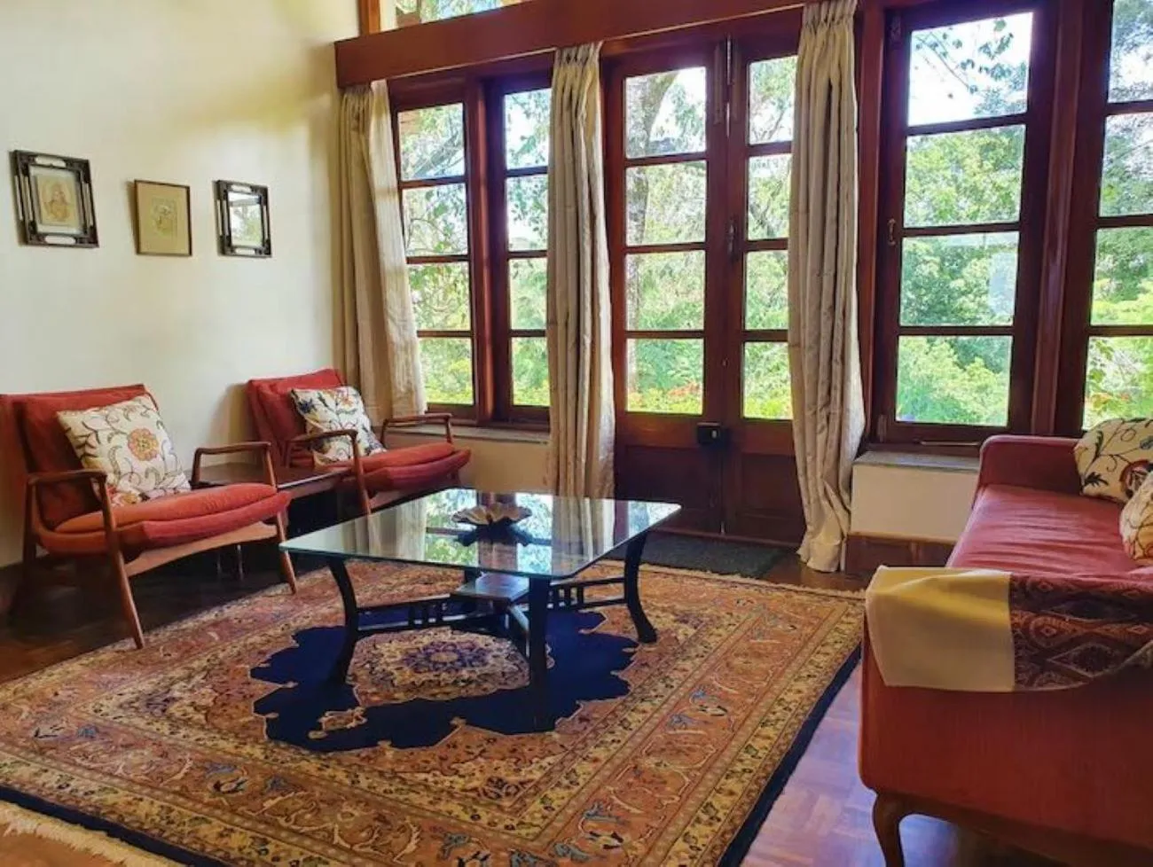 Living room in Onondaga Kodaikanal