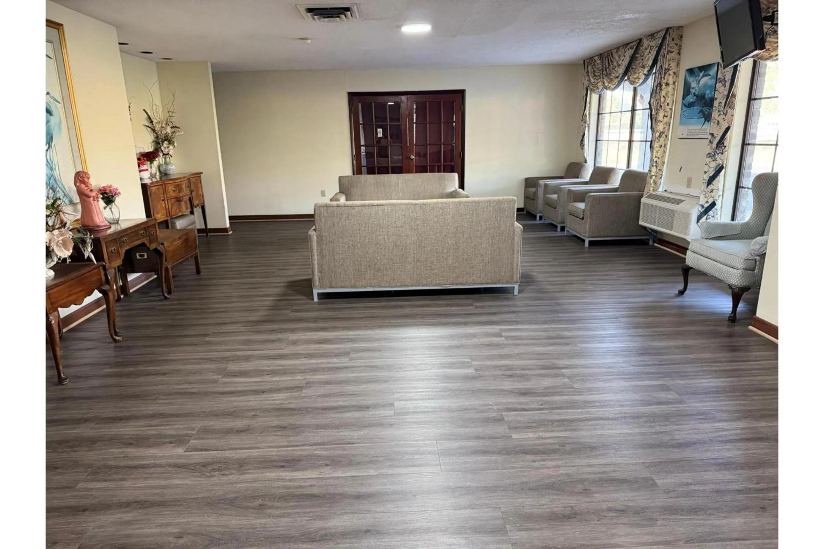 Lobby or reception in Budget Inn By Belvilla St George I-95