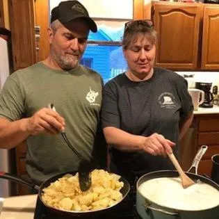 Laurel River Club Bed & Breakfast or LRCBNB