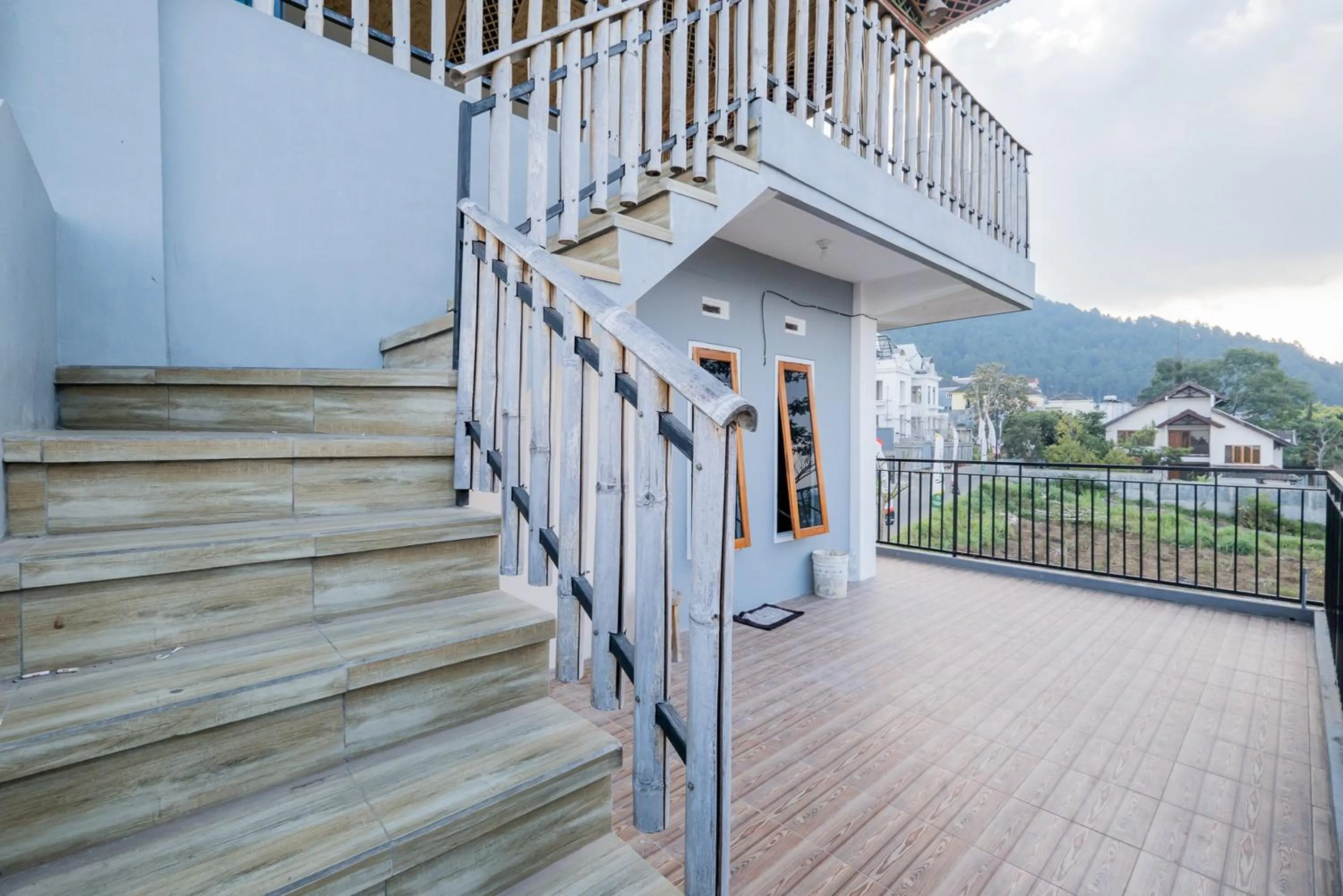 Property building in RedDoorz at Omahku Guest House Batu