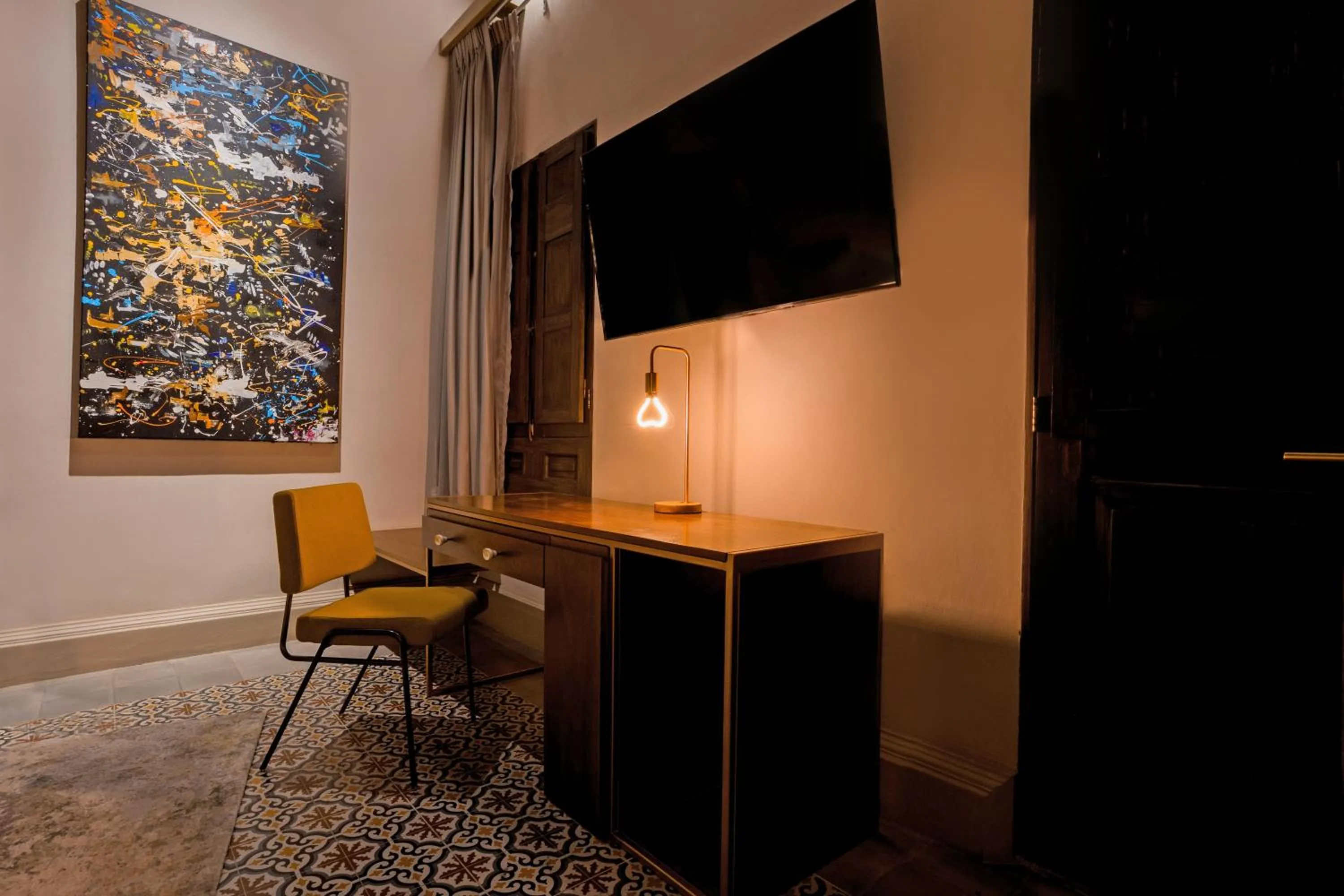 Communal lounge/ TV room in Casona 142 Hotel Boutique Orizaba