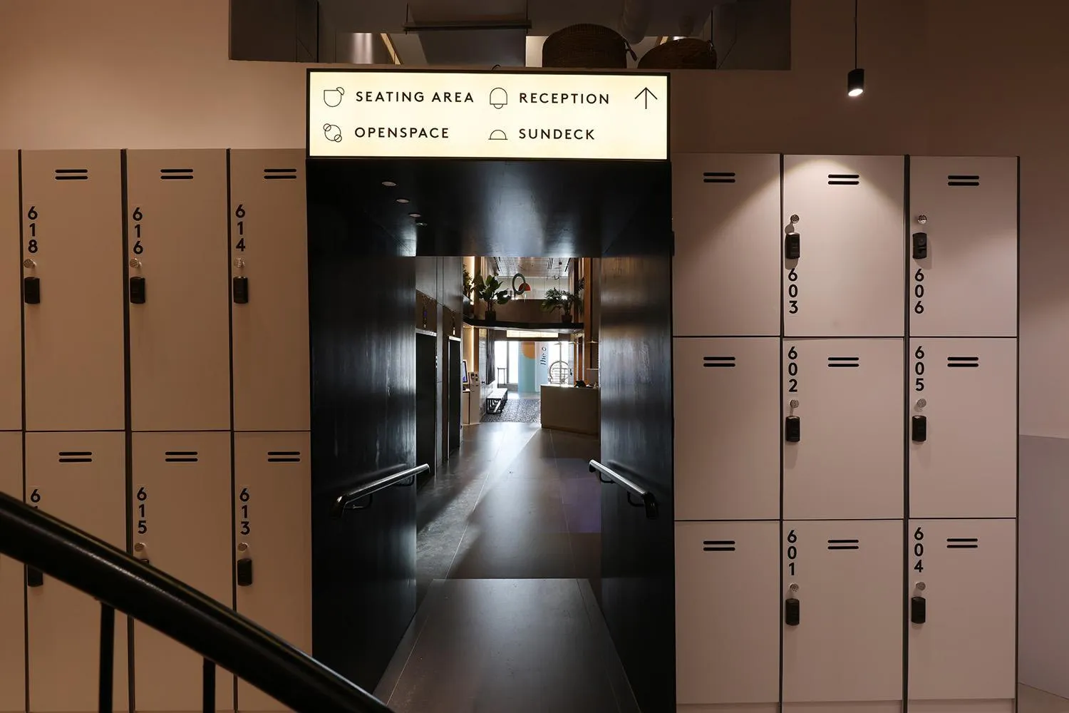 microwave in The O Pod Capsule Hotel