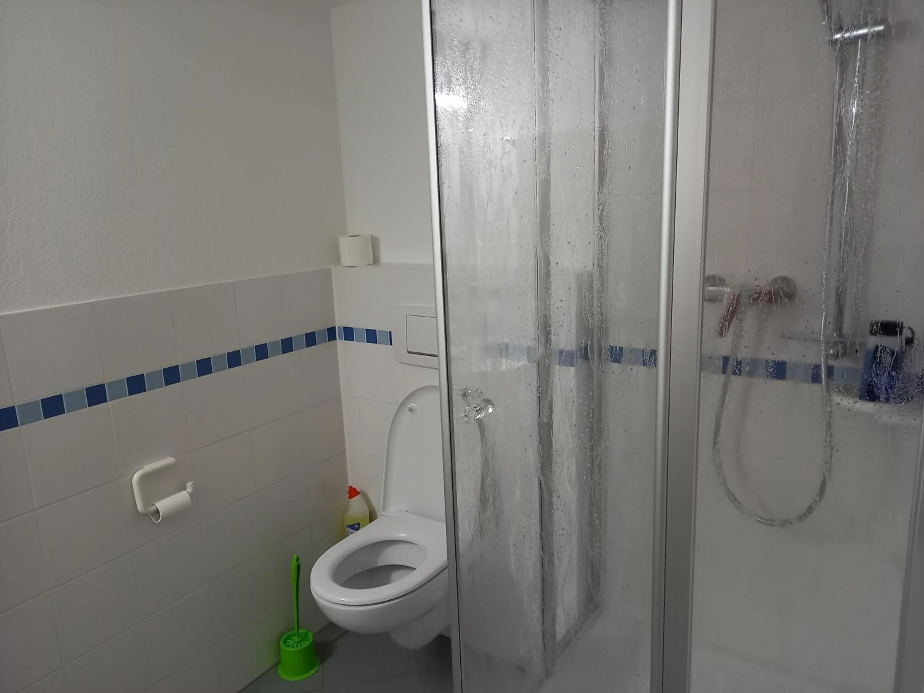 Bathroom in Wollröder Krug