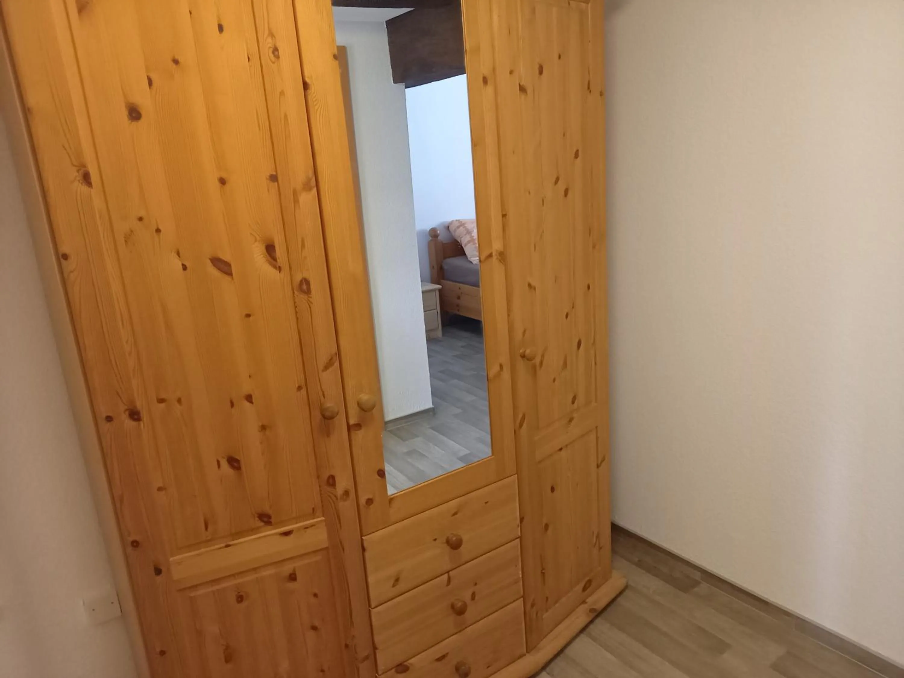 Decorative detail in Wollröder Krug