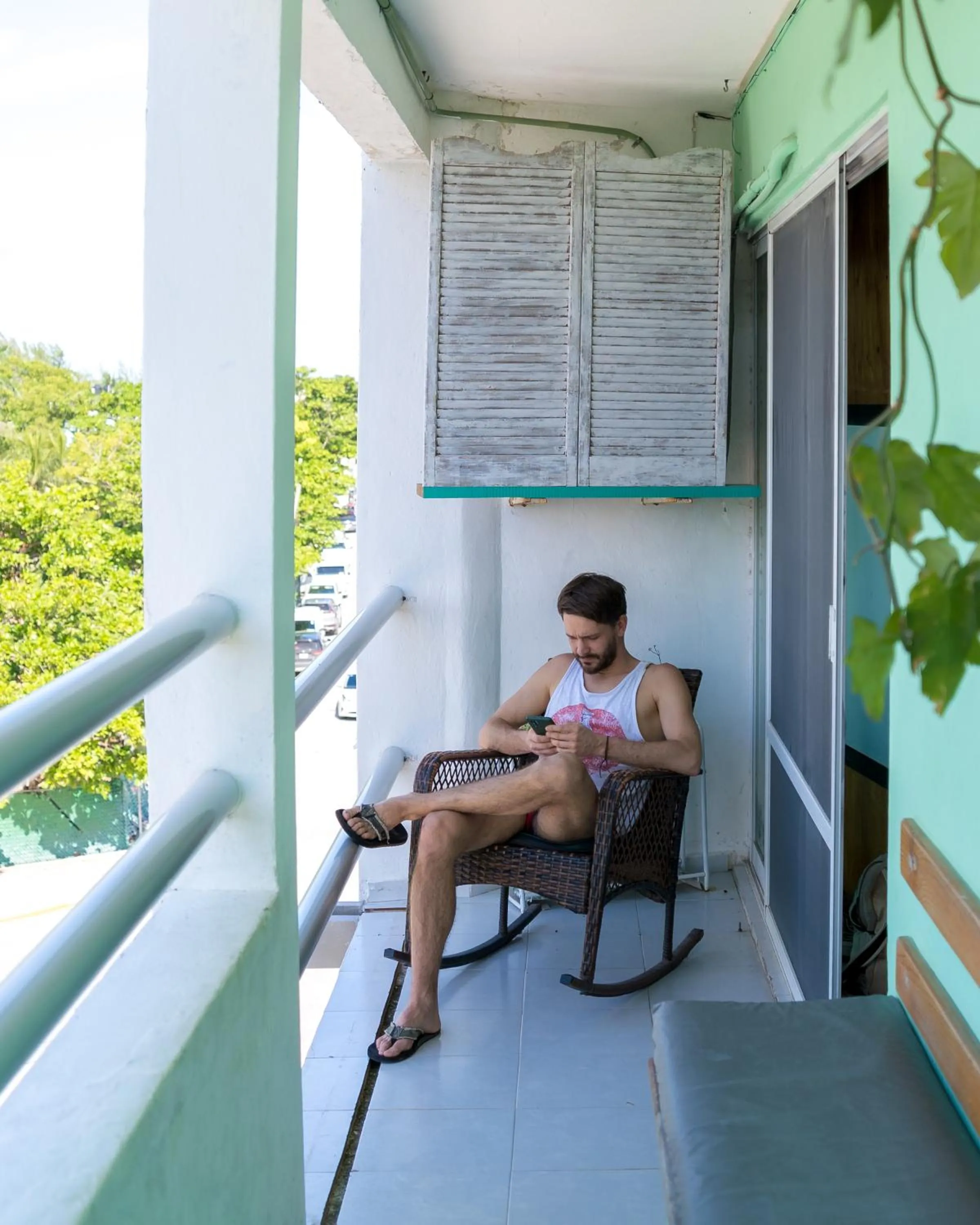People in Hostal Cuca Macuca