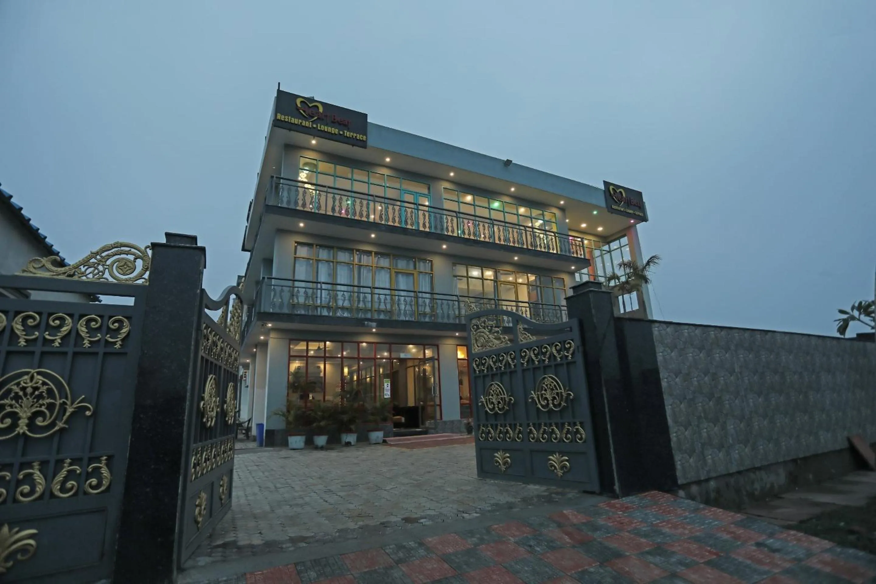 Facade/entrance in Hotel O Heart Beat Hotel