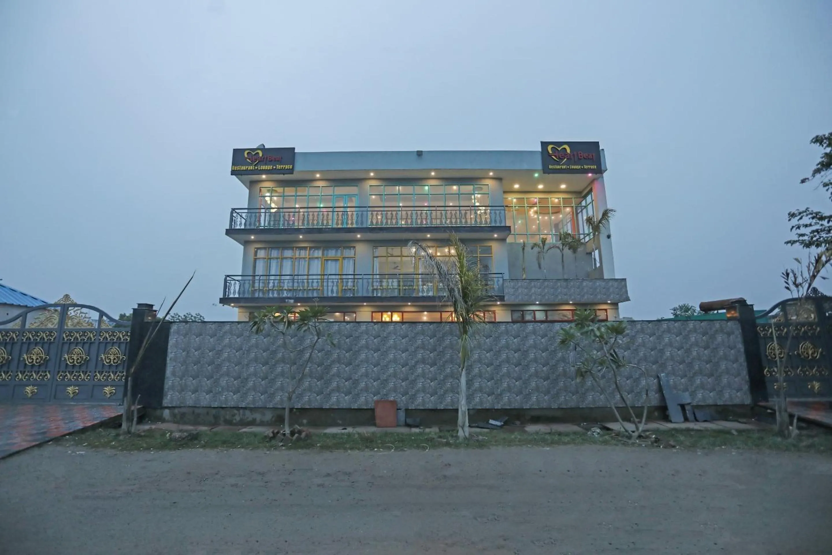Facade/entrance in Hotel O Heart Beat Hotel