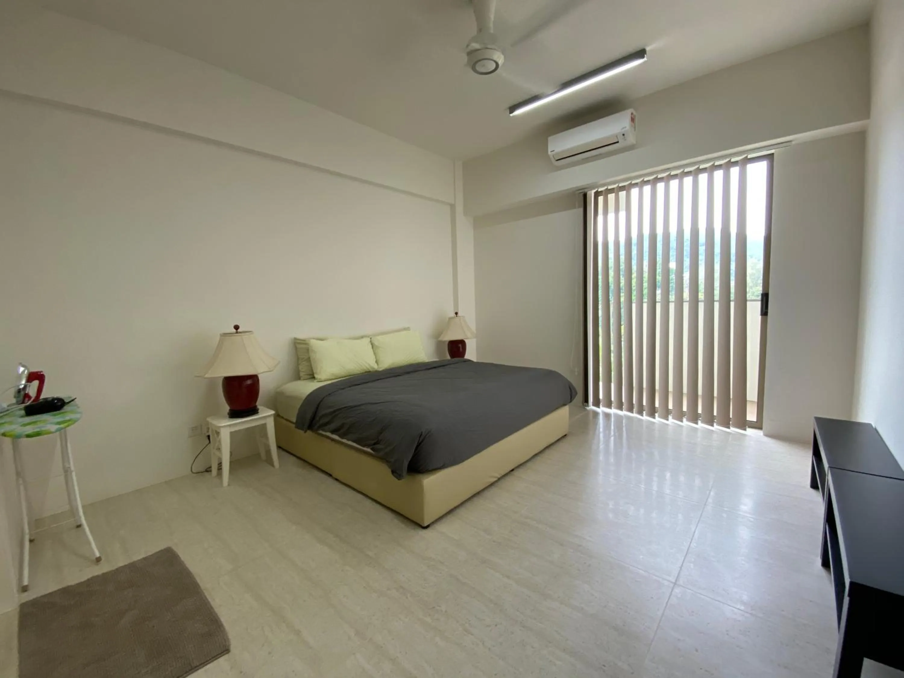 Bed in By The Sea Cozy Beachfront Home, Batu Ferringhi