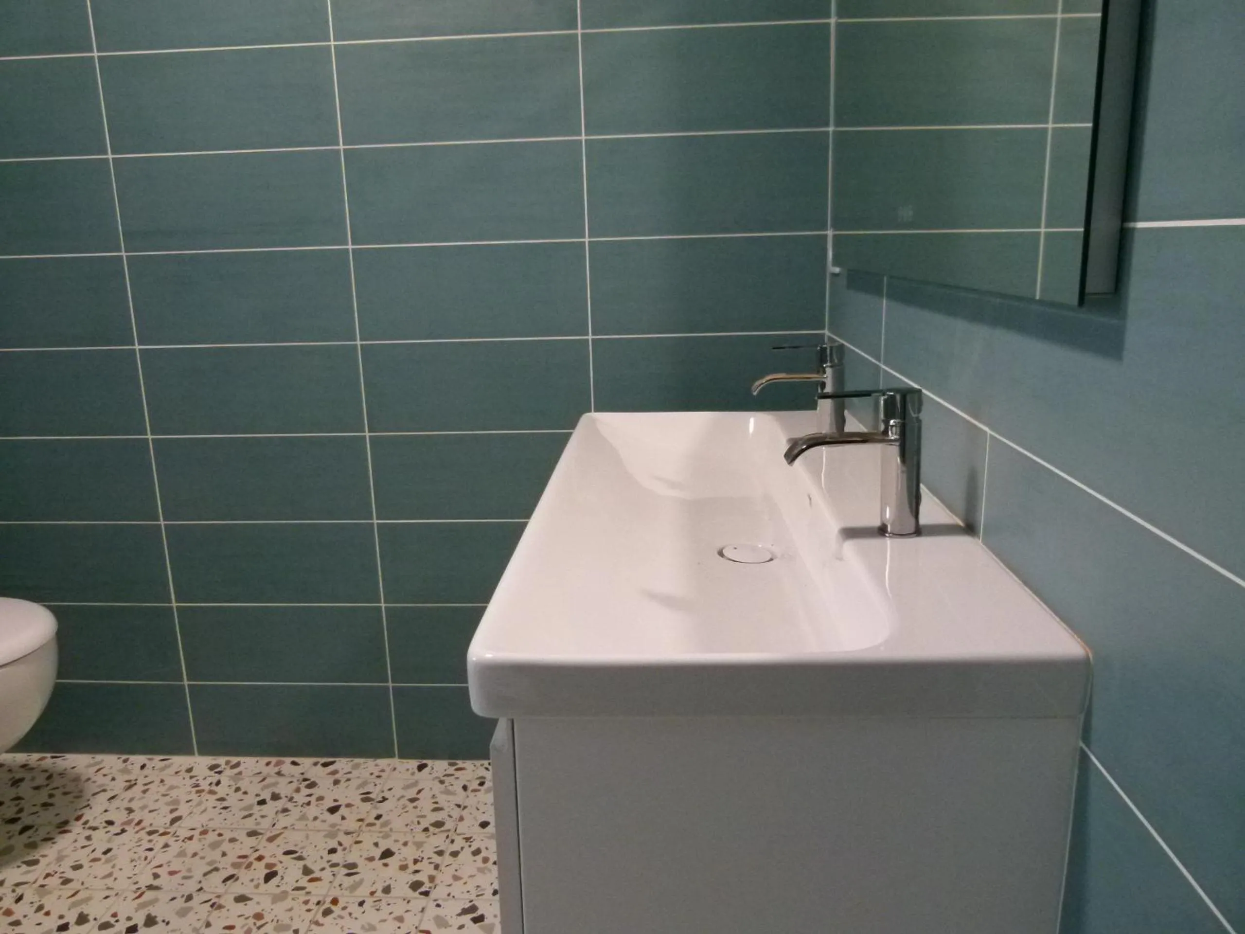 Bathroom in Les Calicots Sanguinet