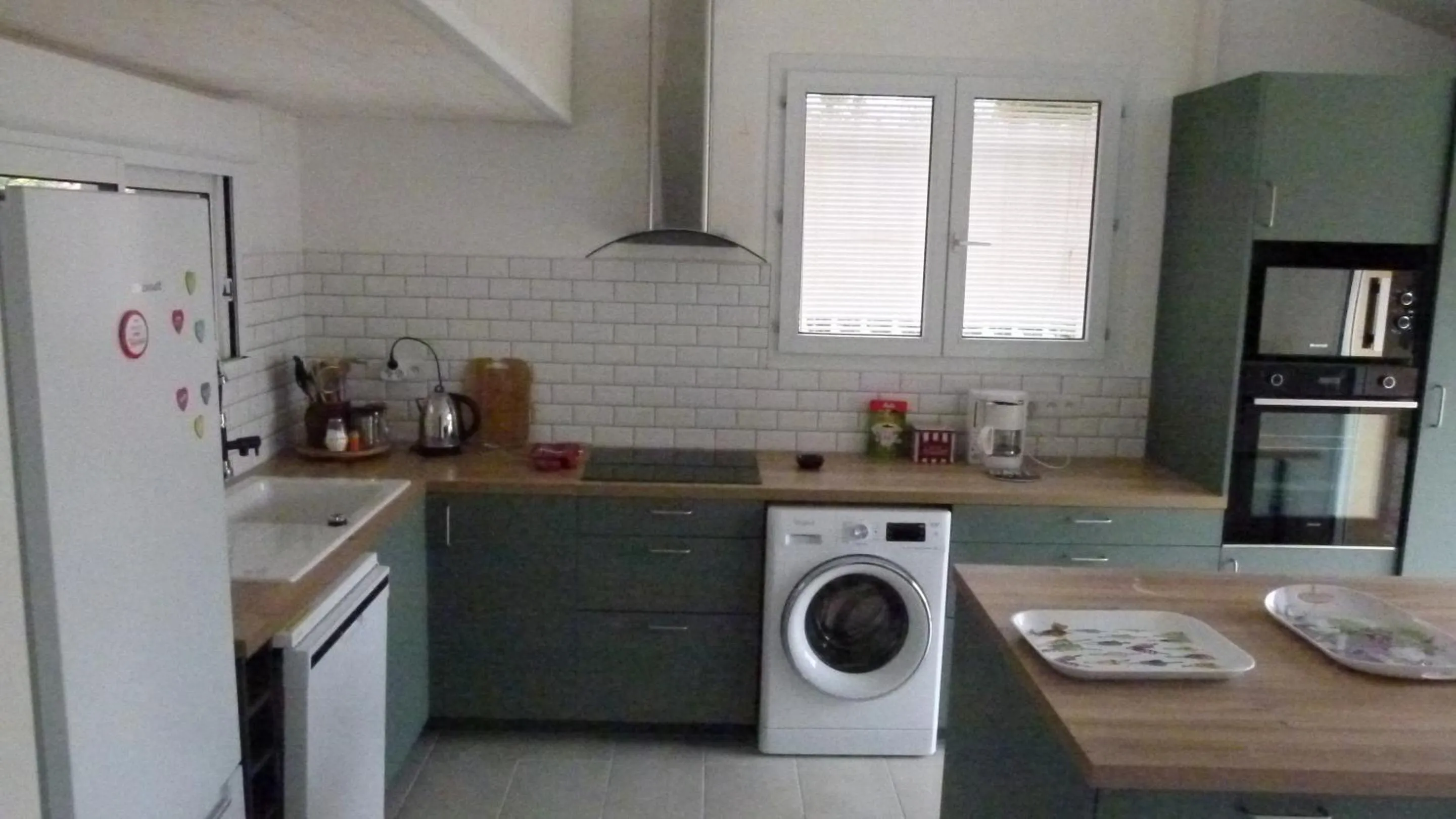 Kitchen or kitchenette in Les Calicots Sanguinet