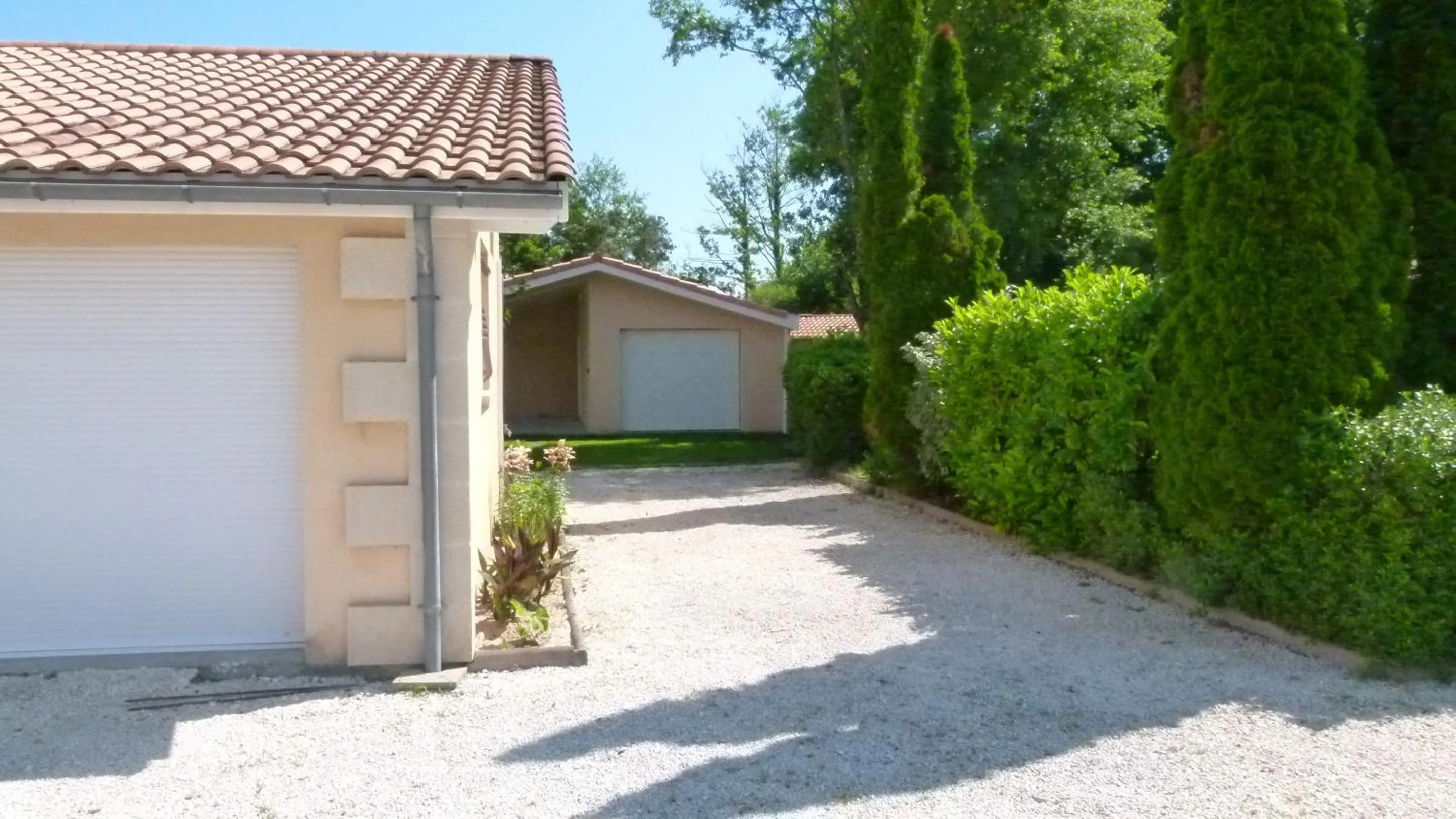Property building in Les Calicots Sanguinet