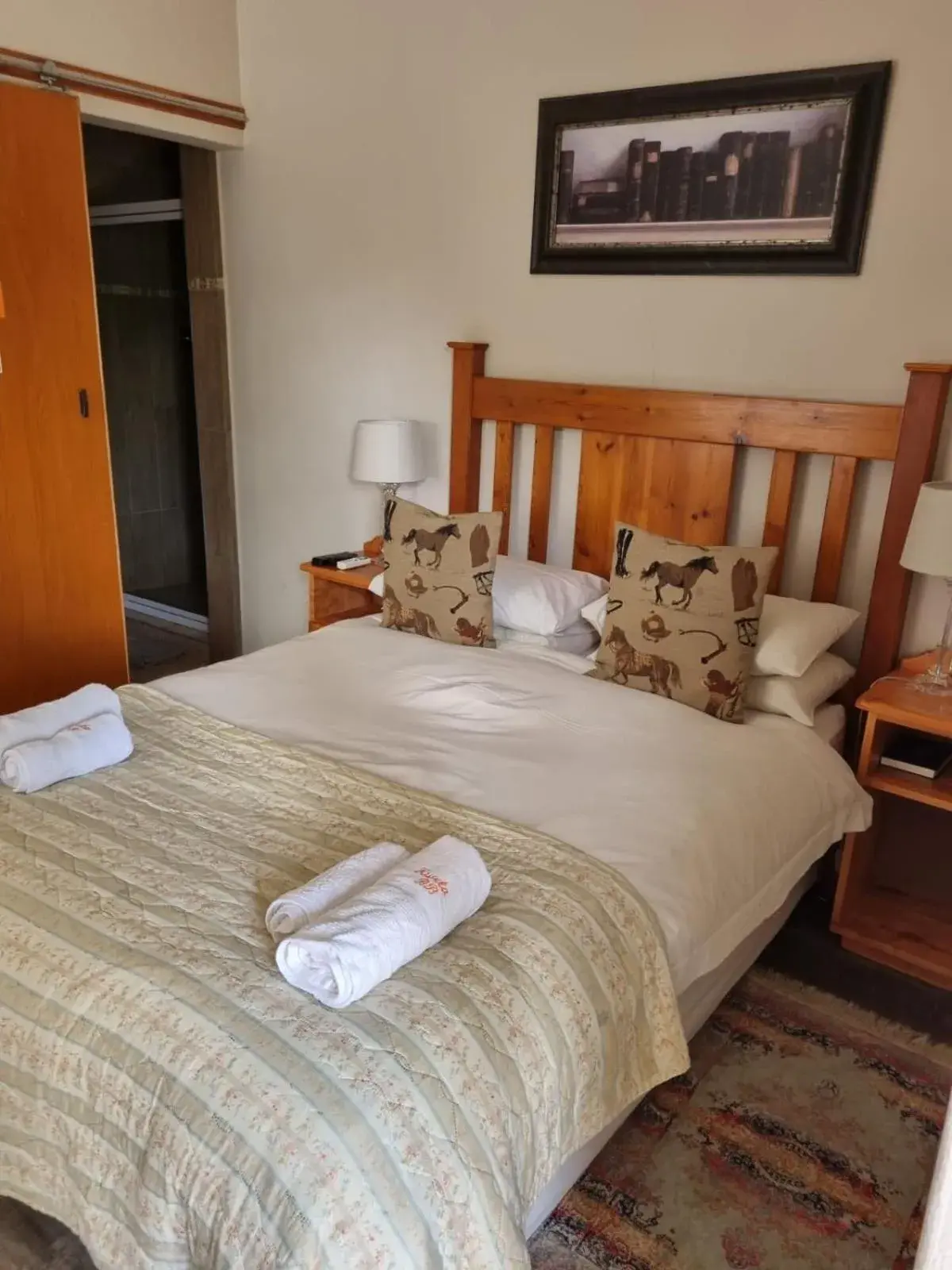 Standard Double Room in Kwela Bed & Breakfast Standard Double Room in Kwela Bed & Breakfast