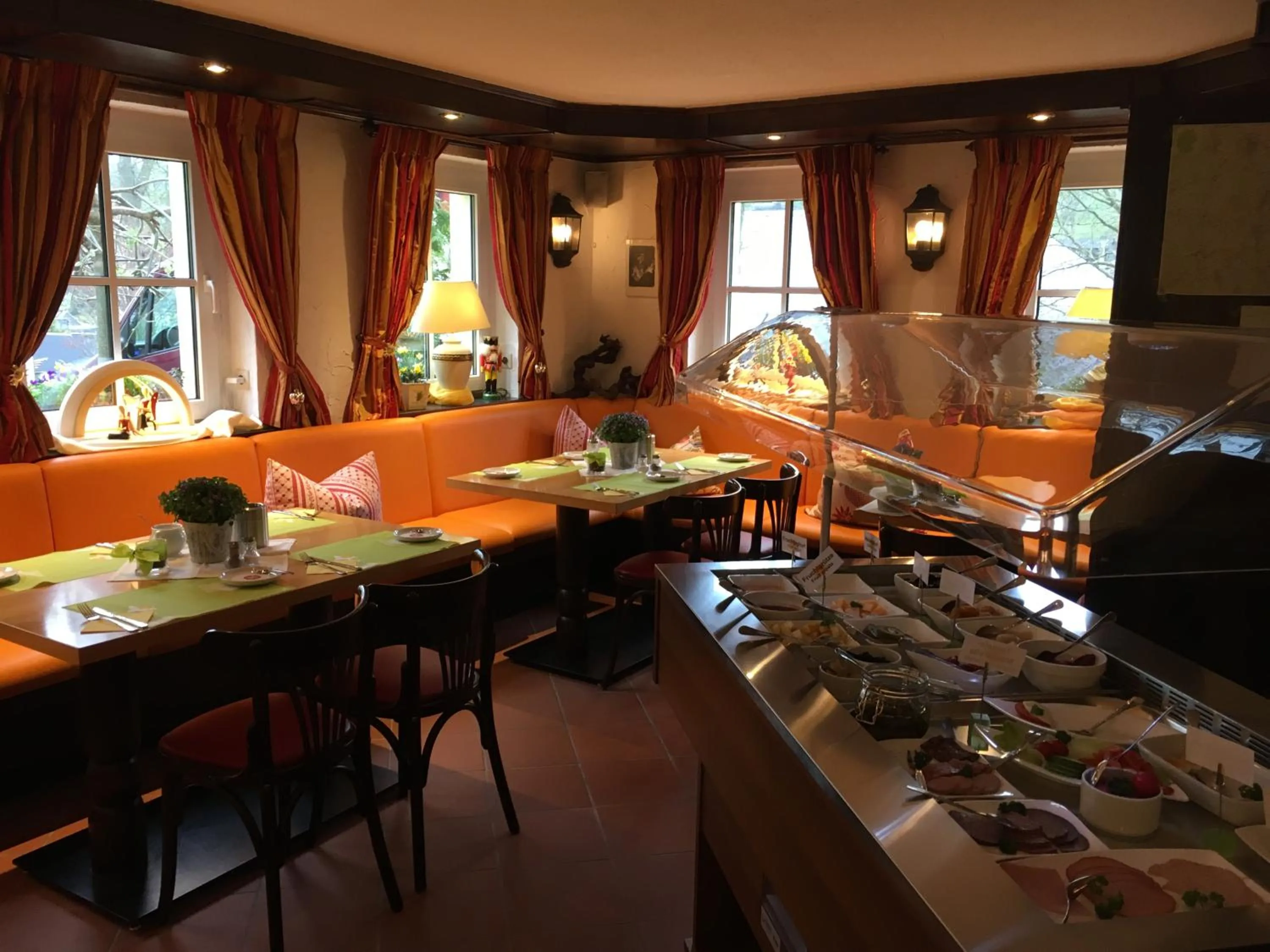 Breakfast in Hotel Sonne