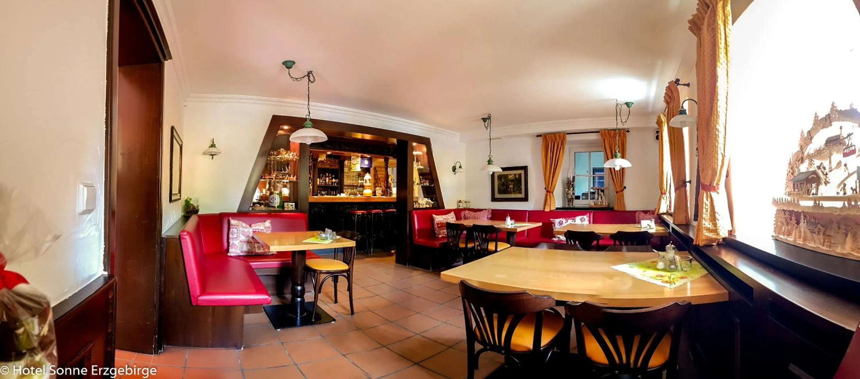 Restaurant/places to eat in Hotel Sonne