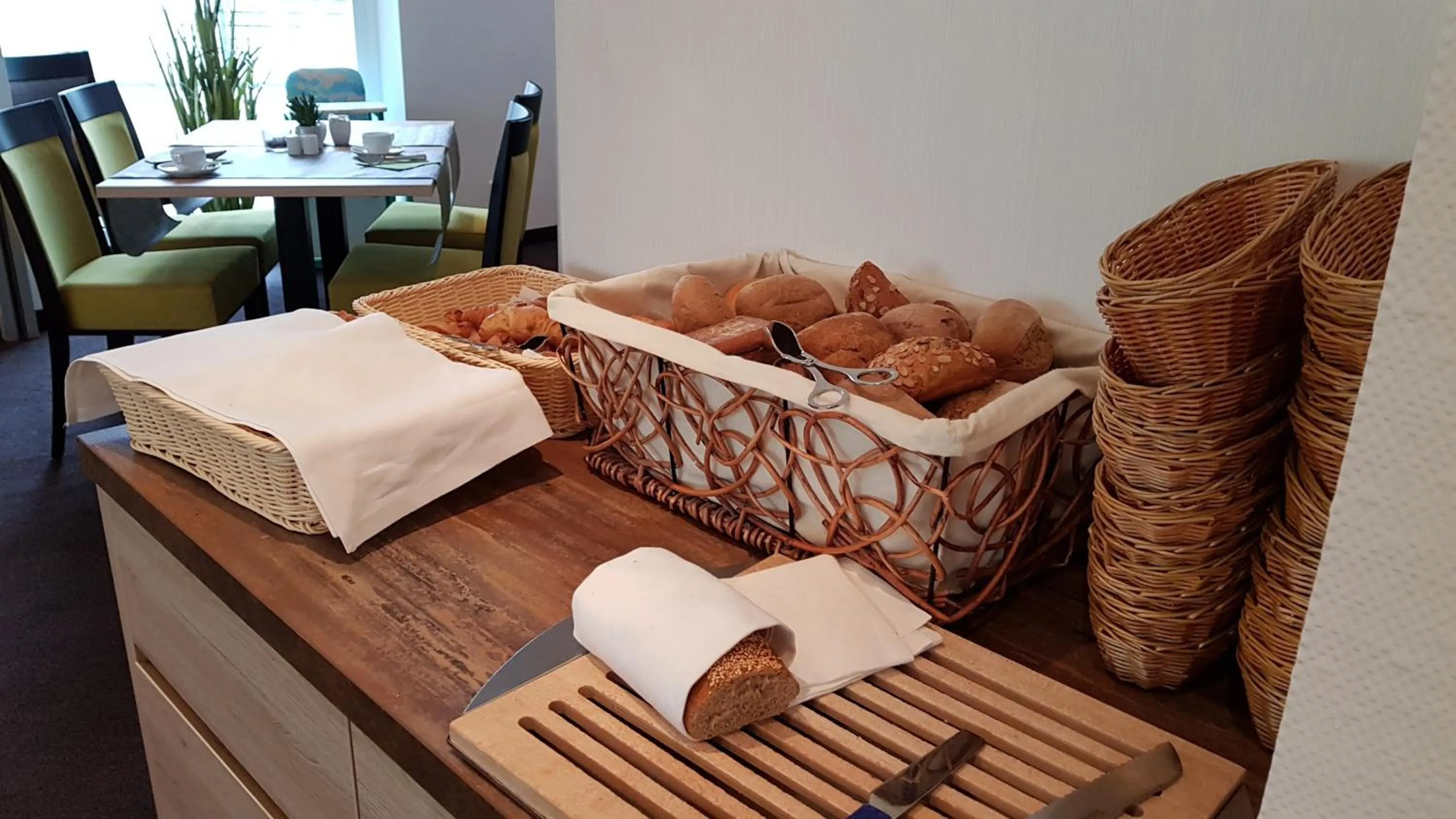 Buffet breakfast in Spreewaldhotel Stephanshof