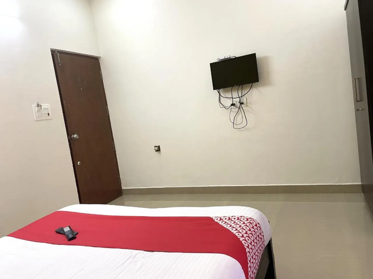 Bed in Green Valley Residency