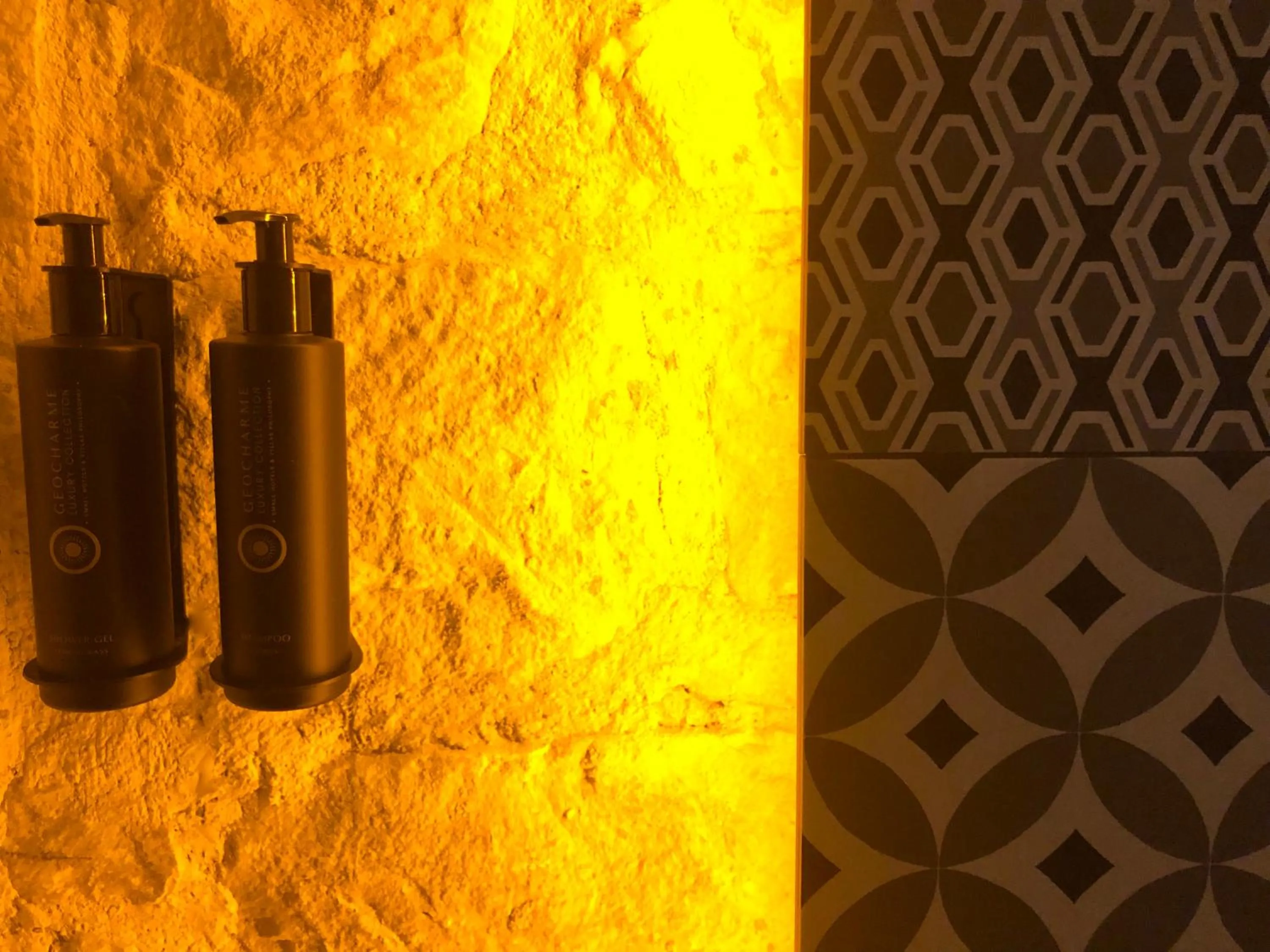 Bathroom in Pietra d'Acqua Resort & Spa by Geocharme