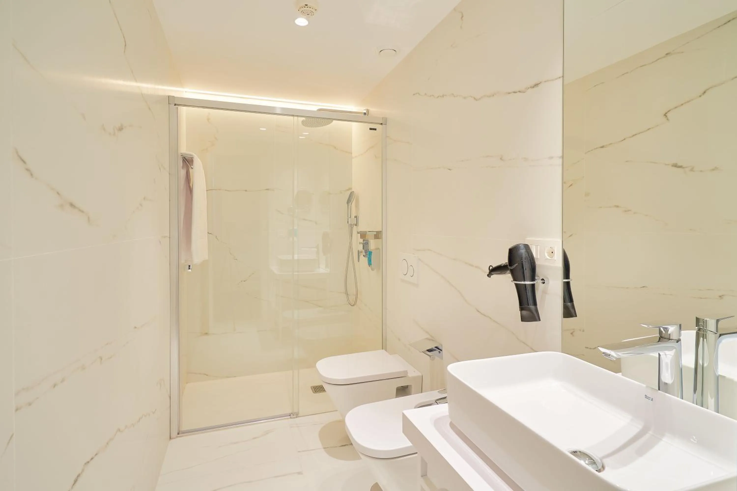 Bathroom in Tandem Palacio Veedor de Galeras Suites