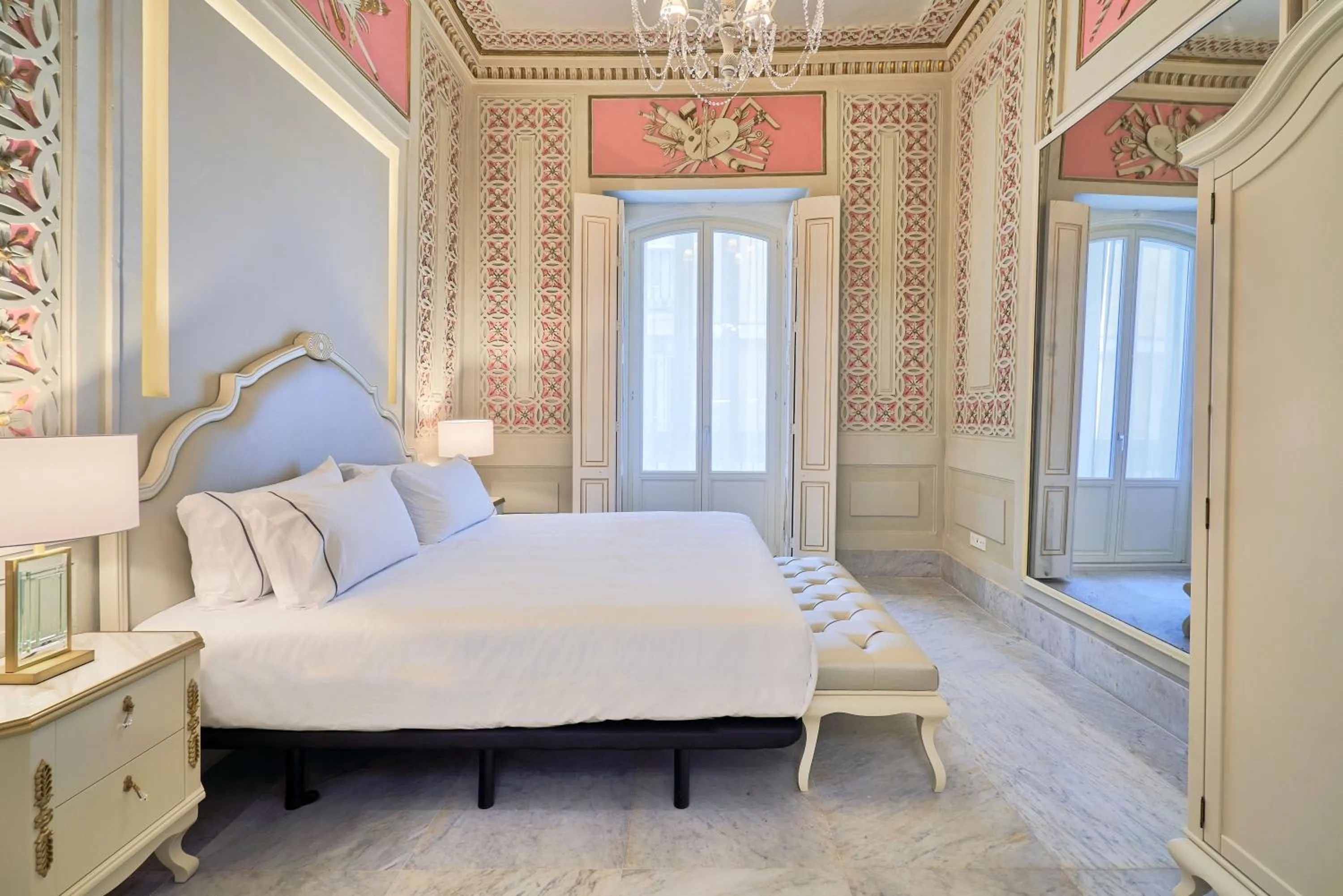 Bedroom, Bed in Tandem Palacio Veedor de Galeras Suites