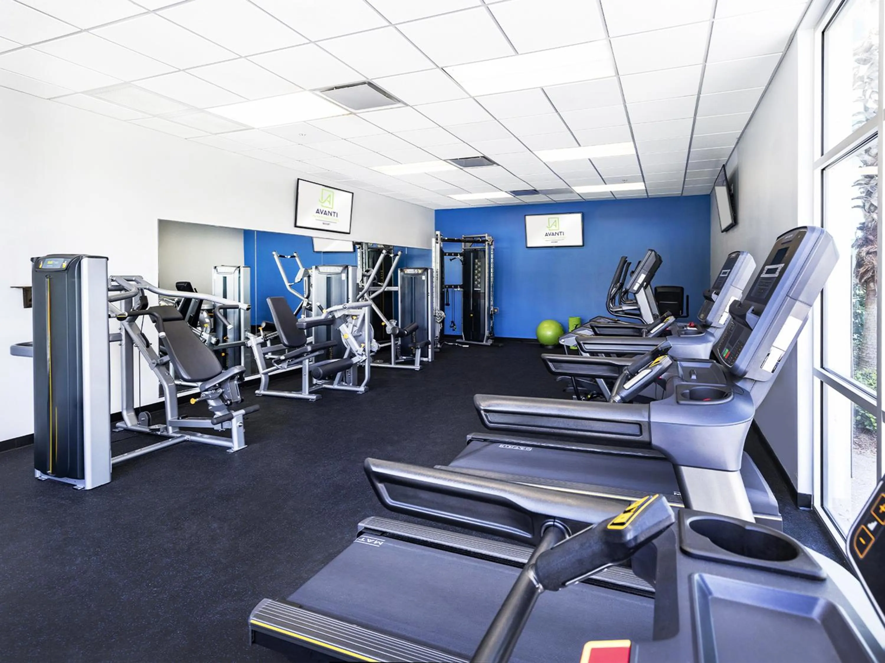 Fitness centre/facilities in Avanti International Resort