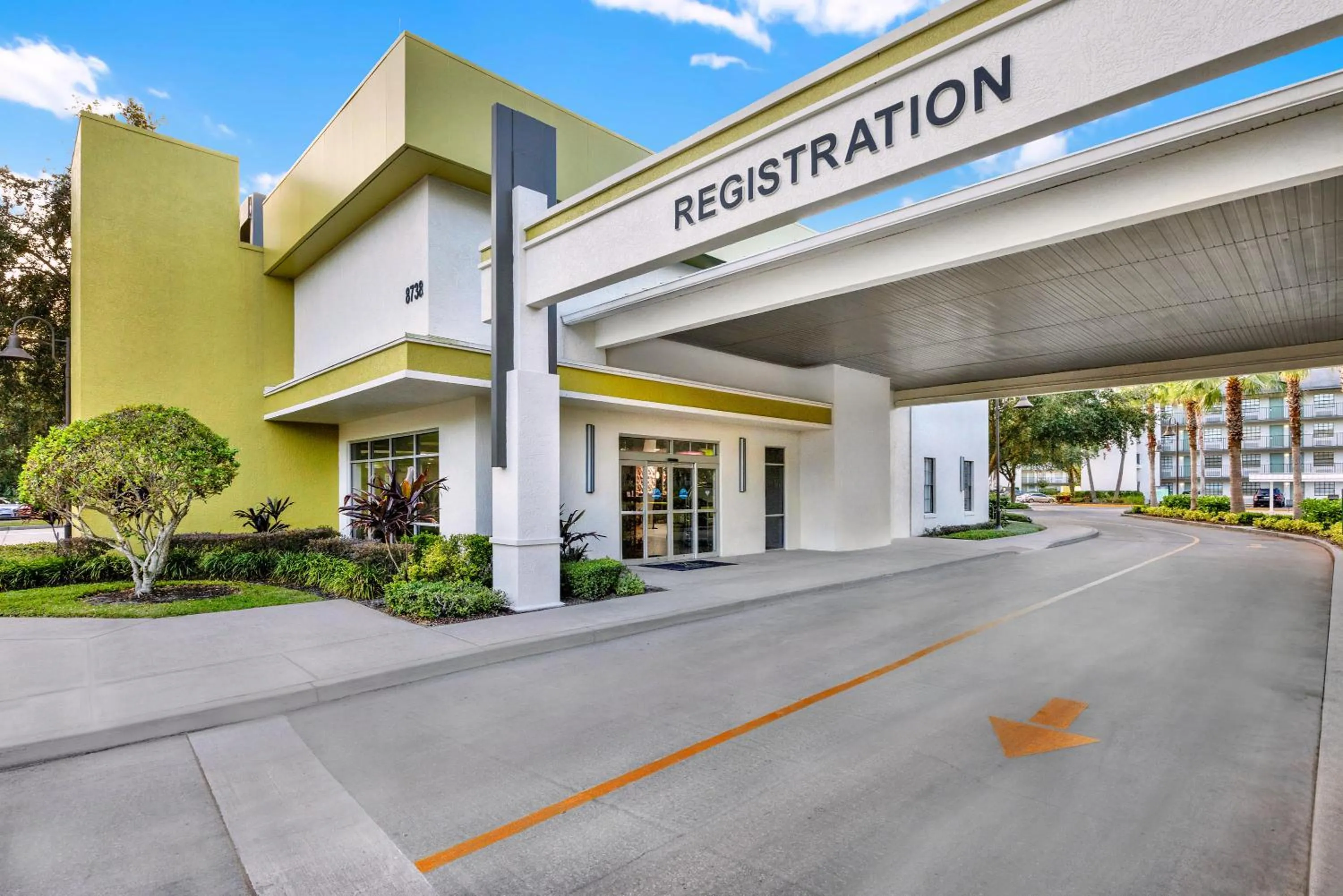 Property building in Avanti International Resort