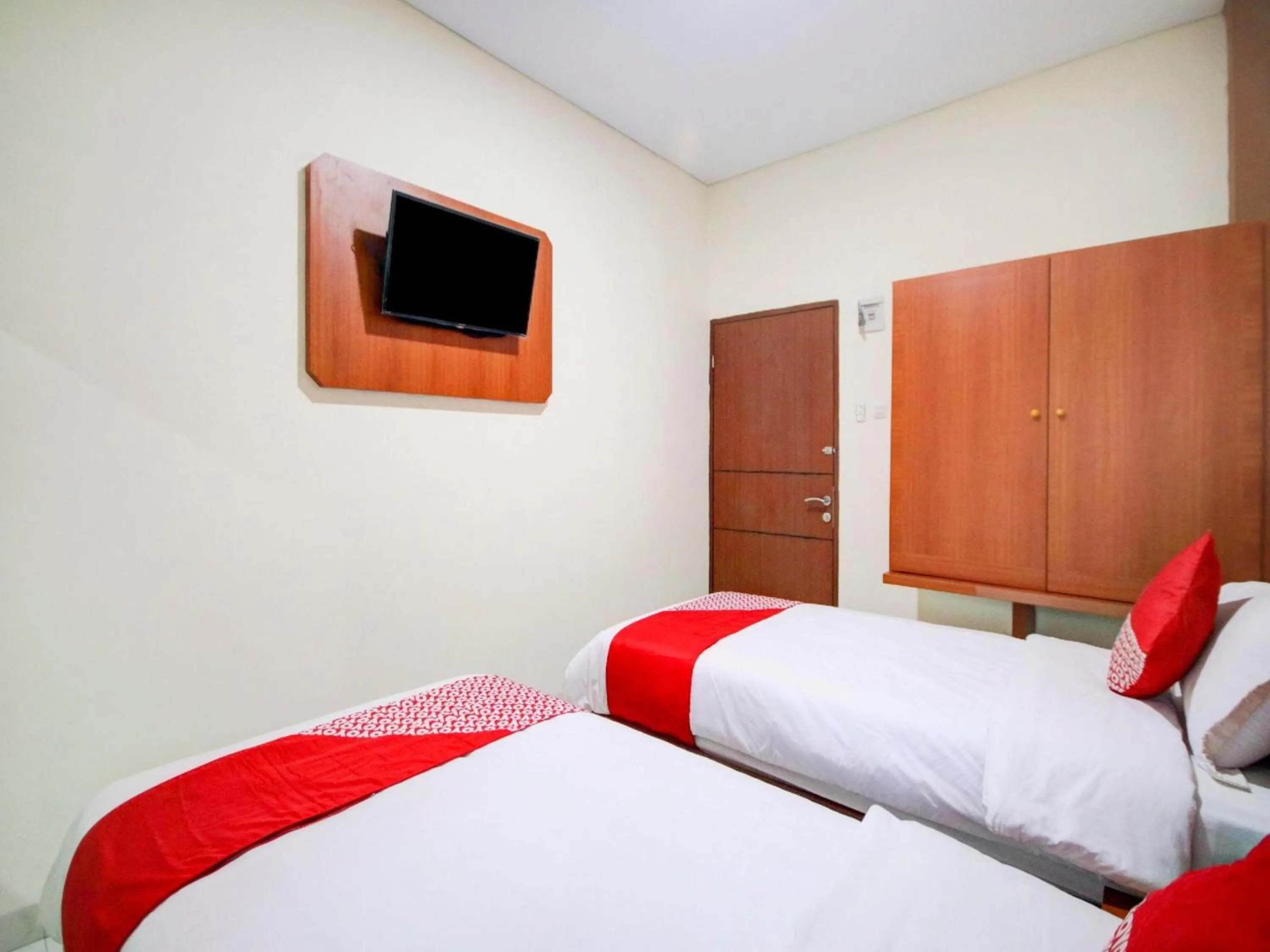 Bedroom, Bed in Hotel O Sean'S Residence Mansyur Near Universitas Sumatra Utara USU