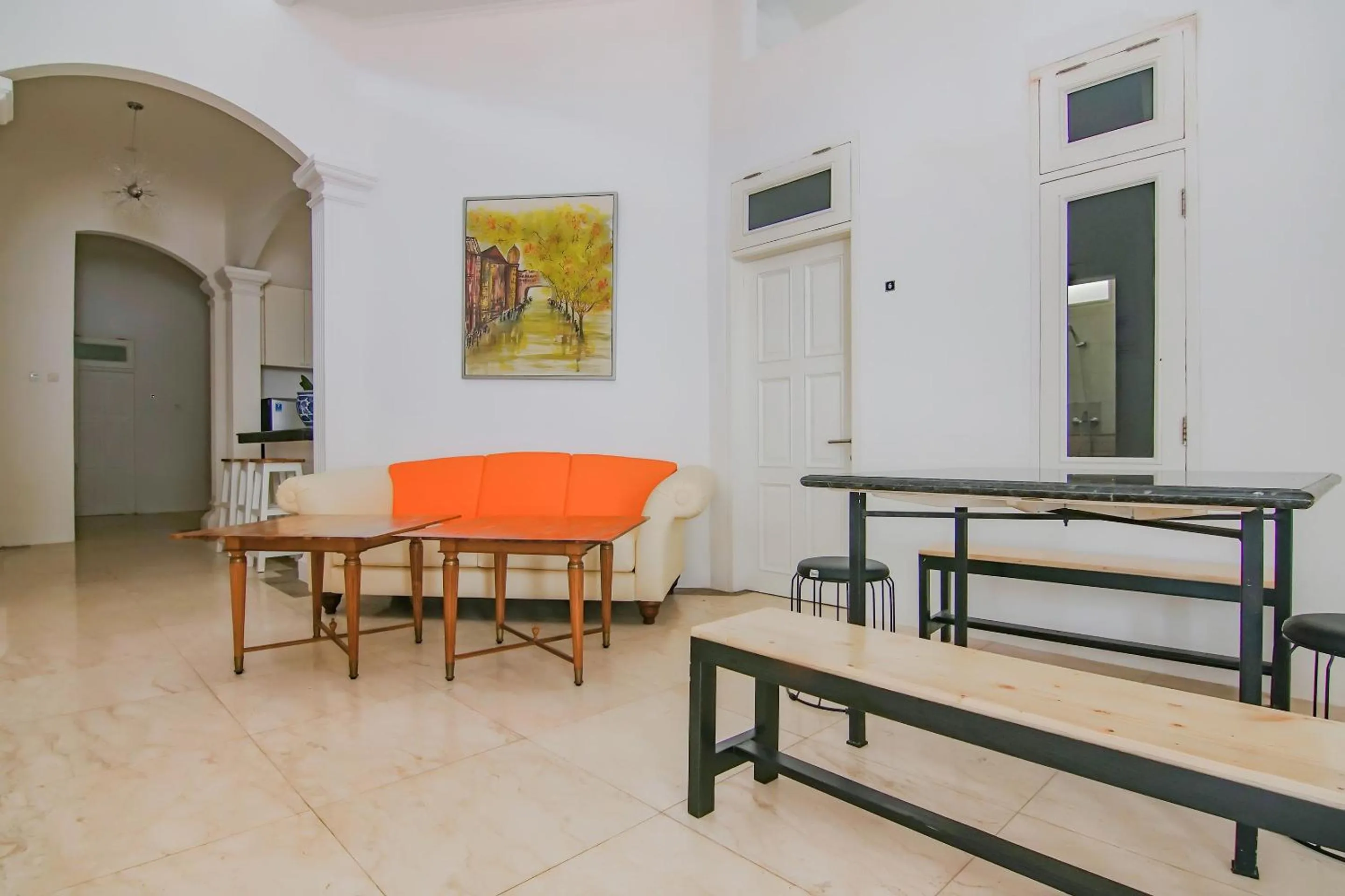 Lobby or reception in Capital O 90342 Kemang Garden