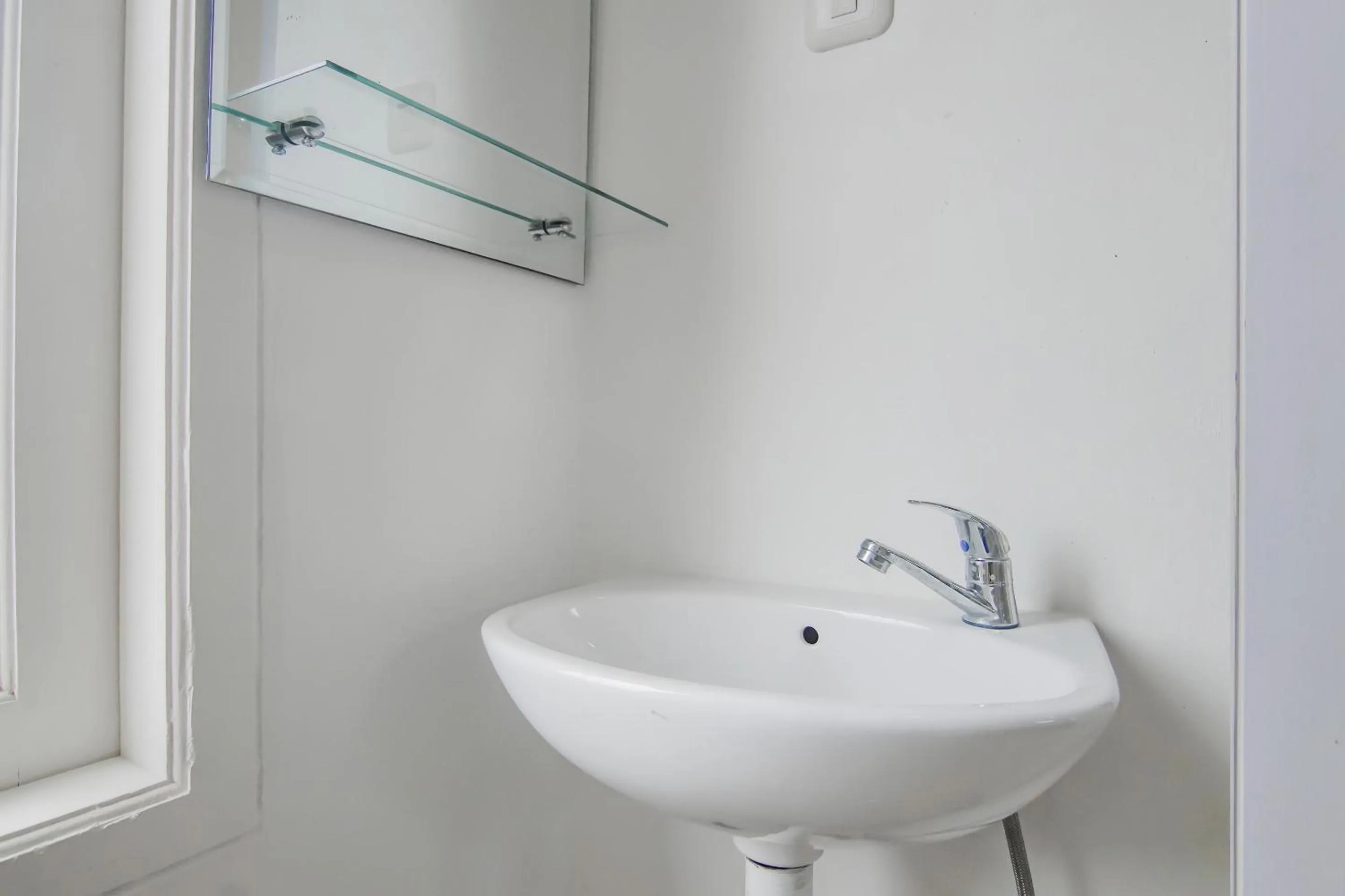 Bathroom in Capital O 90342 Kemang Garden