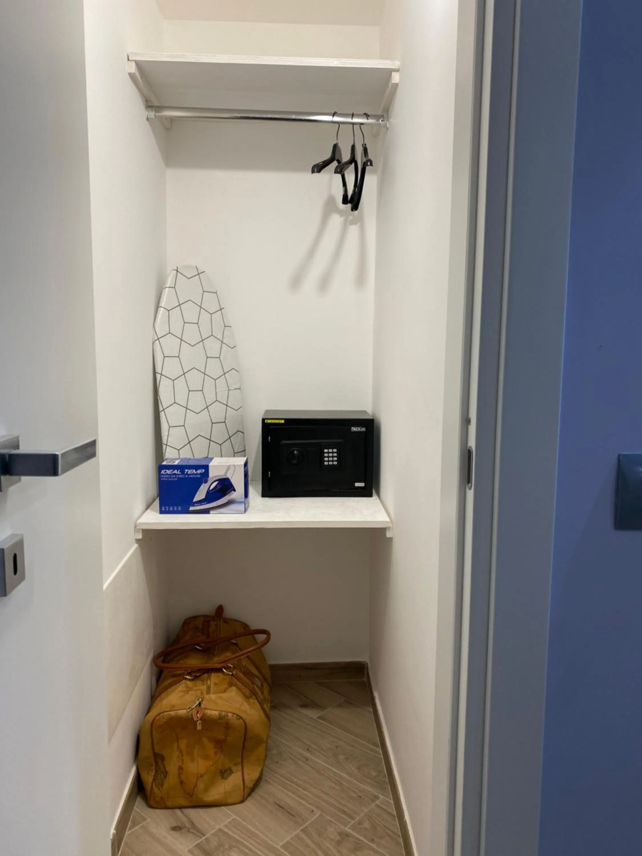 Bedroom in Ambramarina B&B