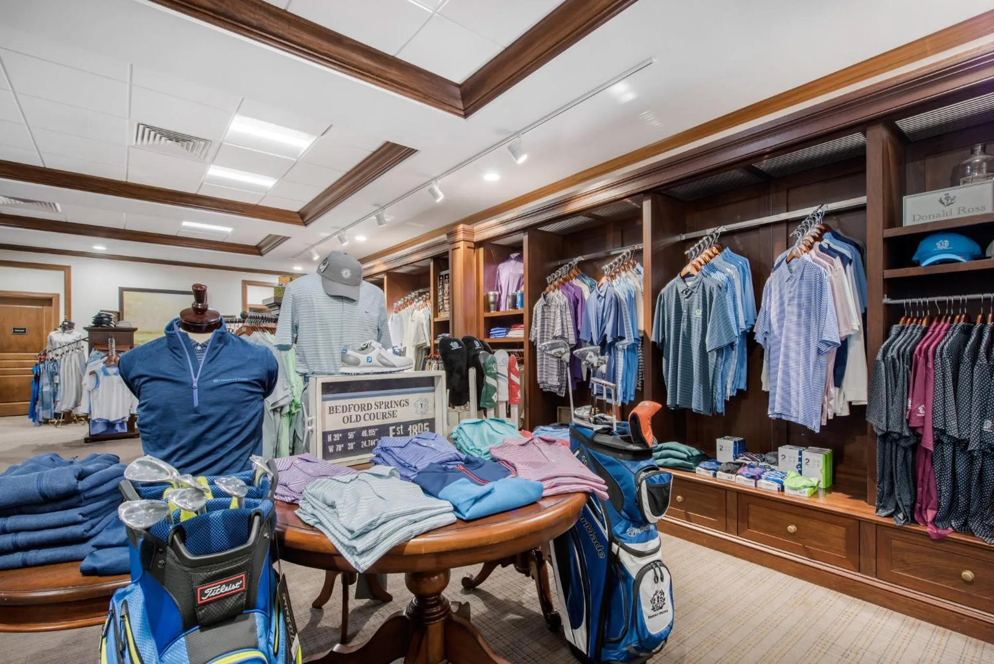 Shopping Area in Omni Bedford Springs Resort & Spa