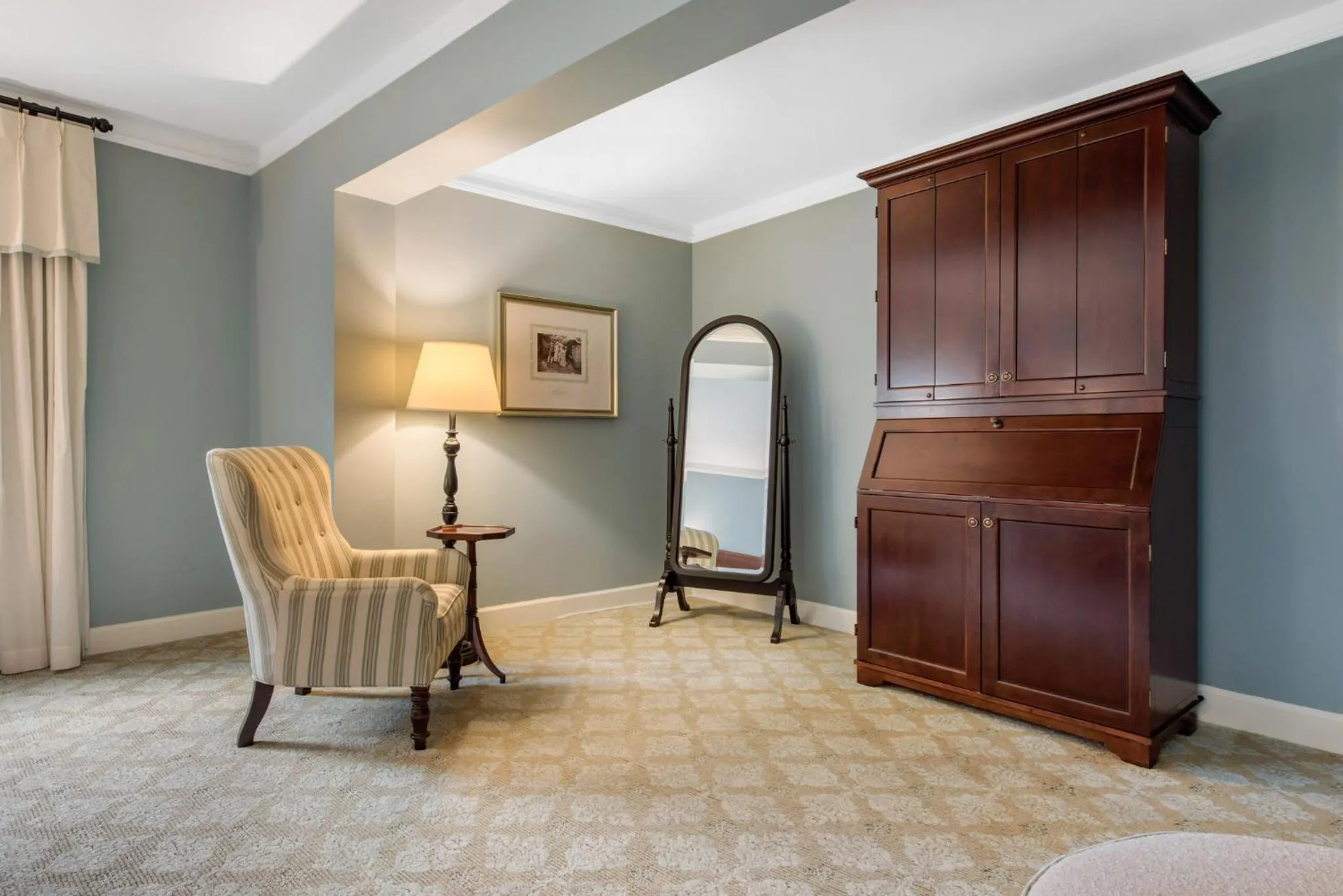 Photo of the whole room in Omni Bedford Springs Resort & Spa