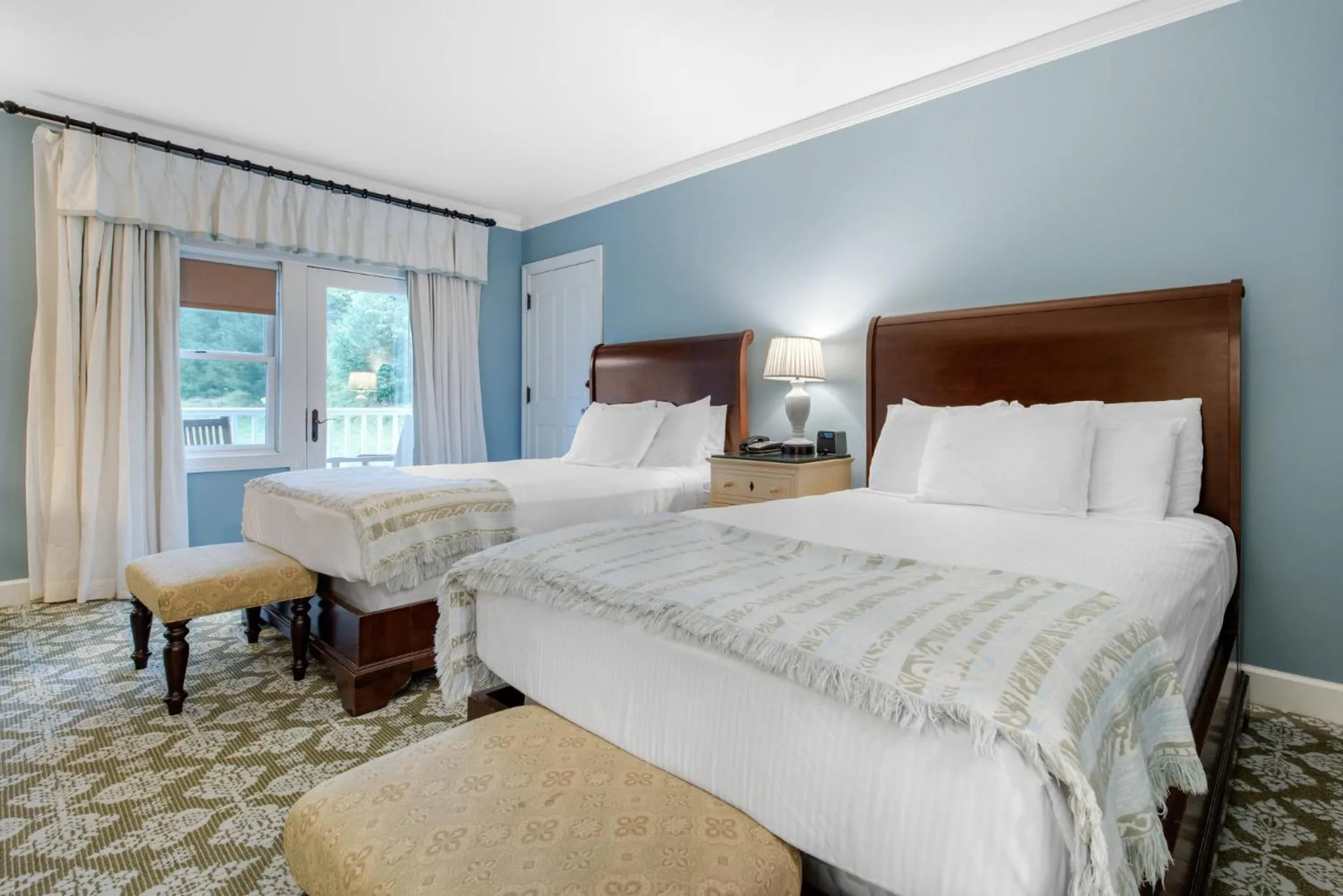 Photo of the whole room, Bed in Omni Bedford Springs Resort & Spa