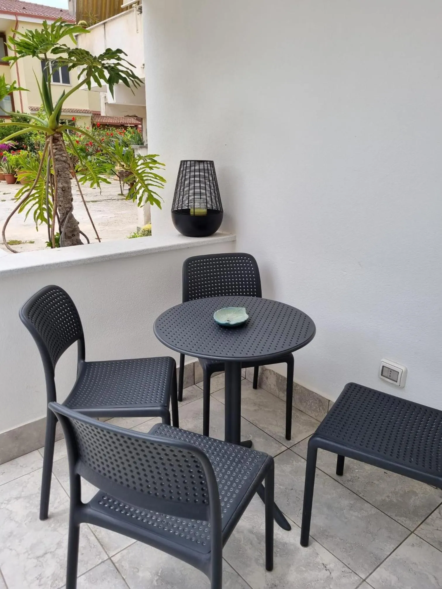 Patio in B&B Kamalei Tropea