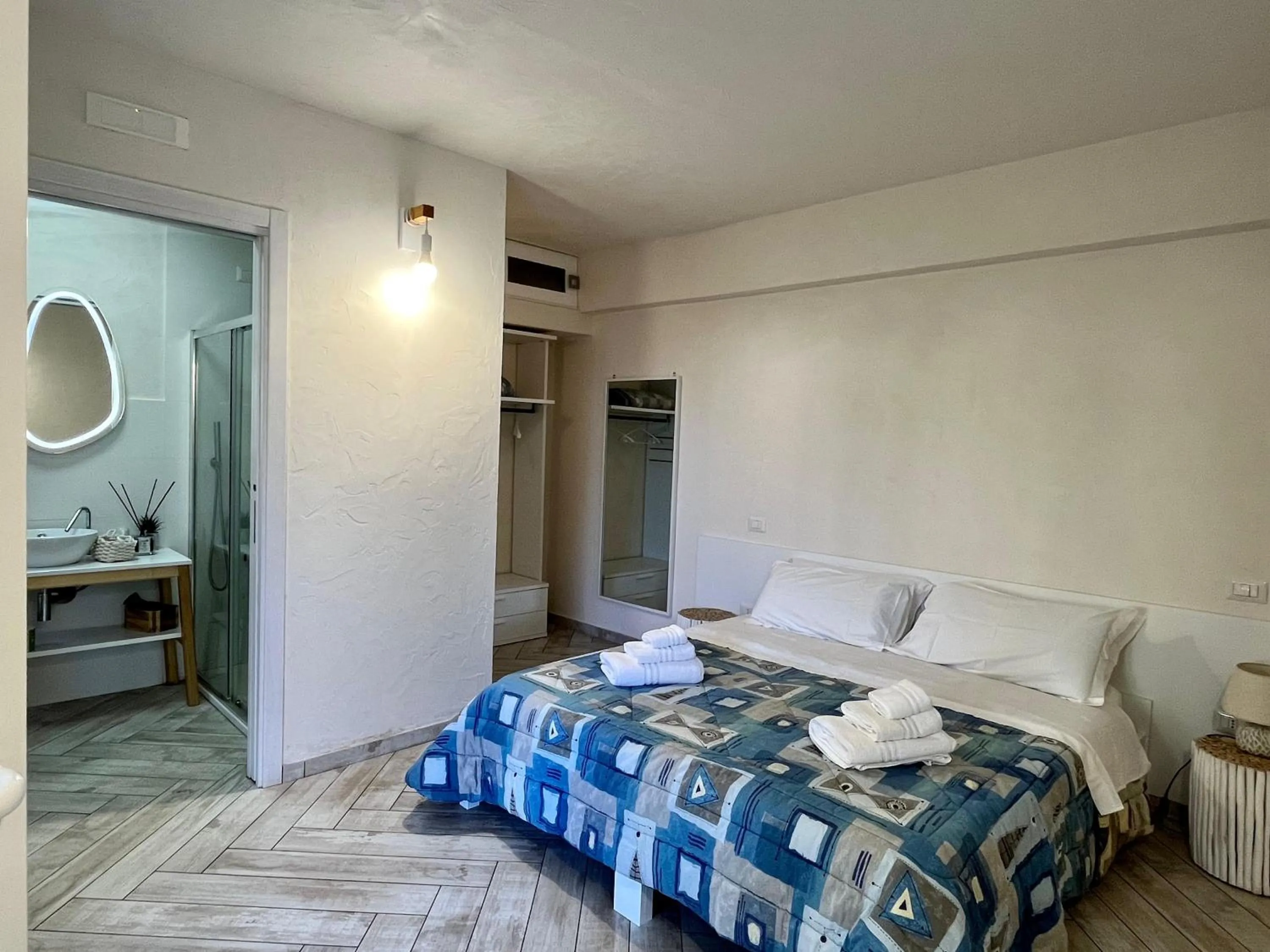 Bedroom, Bed in B&B Kamalei Tropea